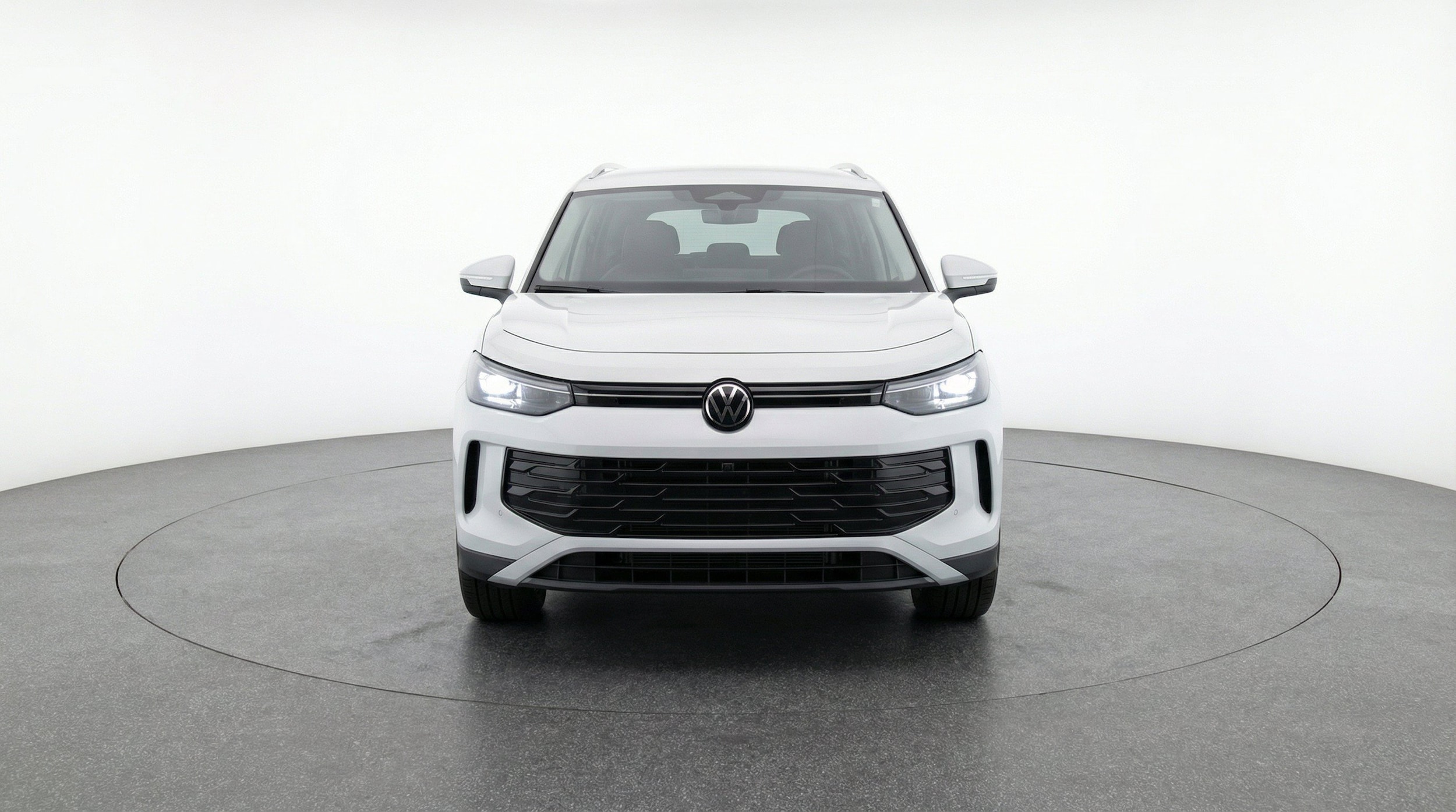 Thumbnail: 2026 Volkswagen Tiguan - 2