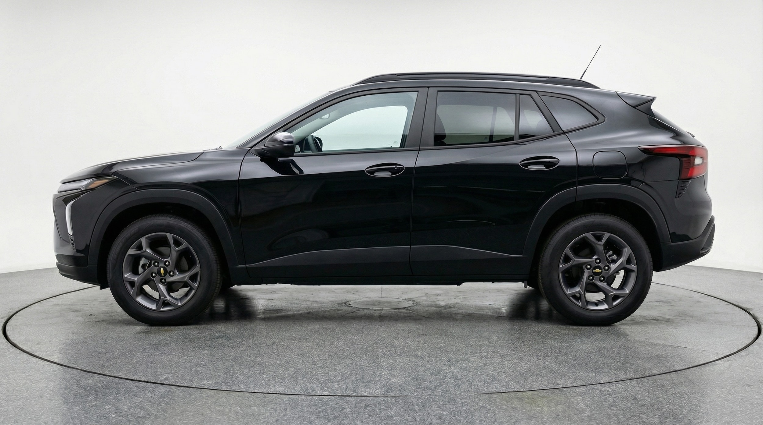 Thumbnail: 2025 Chevrolet Trax - 4