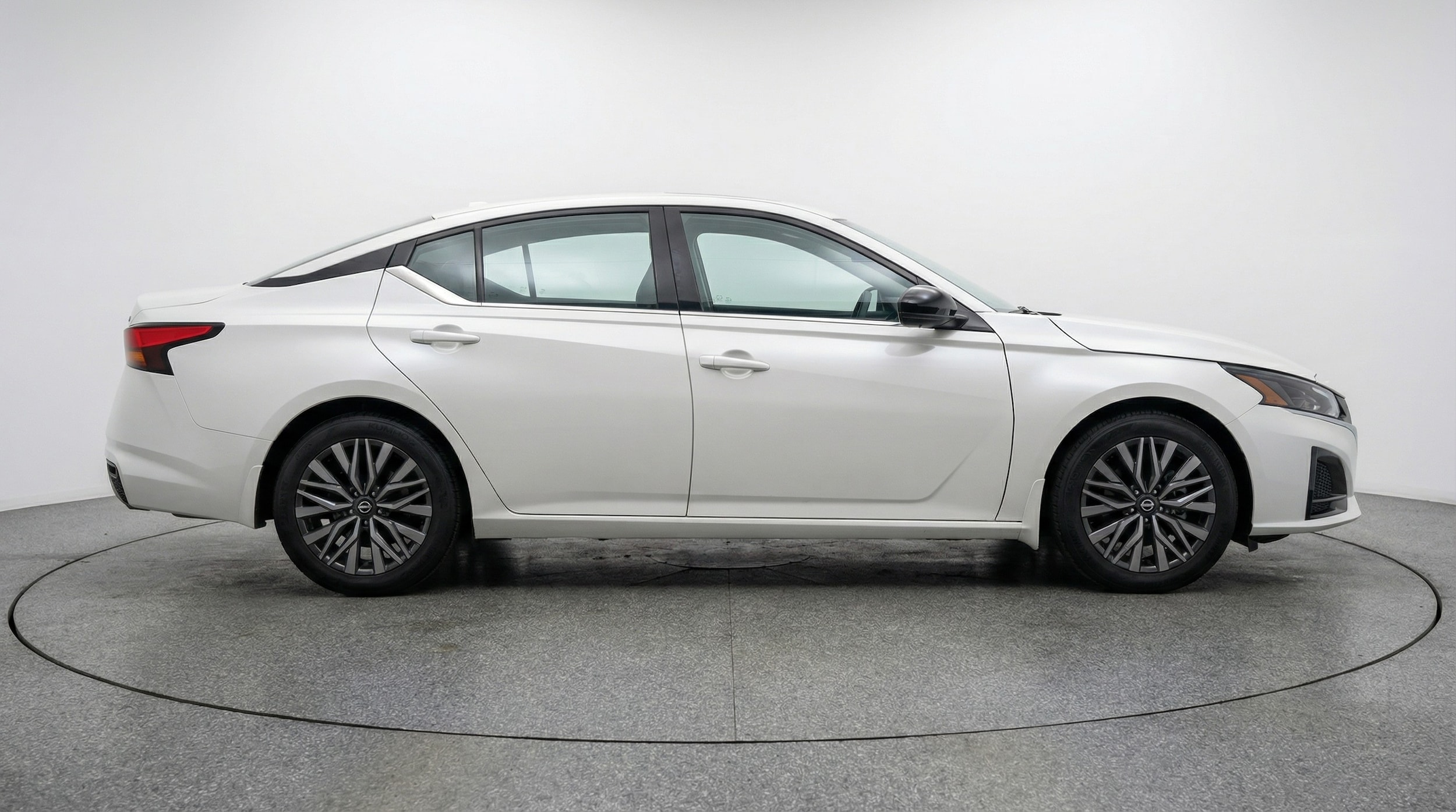 Thumbnail: 2025 Nissan Altima - 8