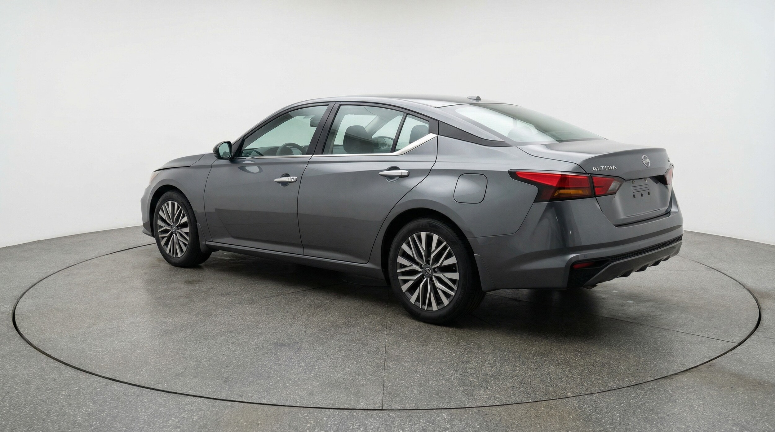 Thumbnail: 2025 Nissan Altima - 5