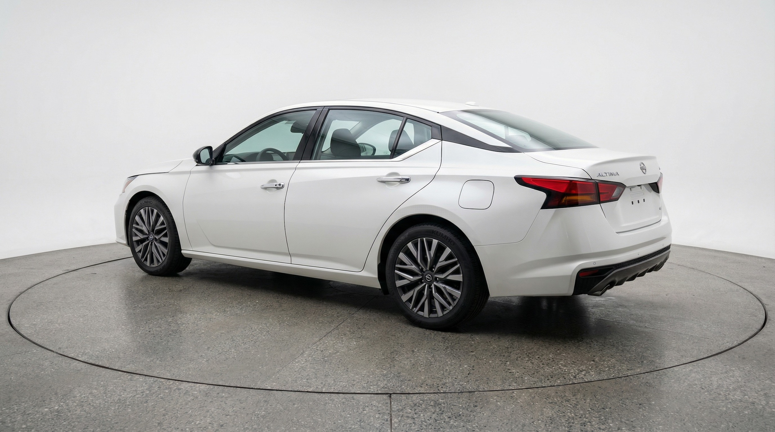 Thumbnail: 2025 Nissan Altima - 5