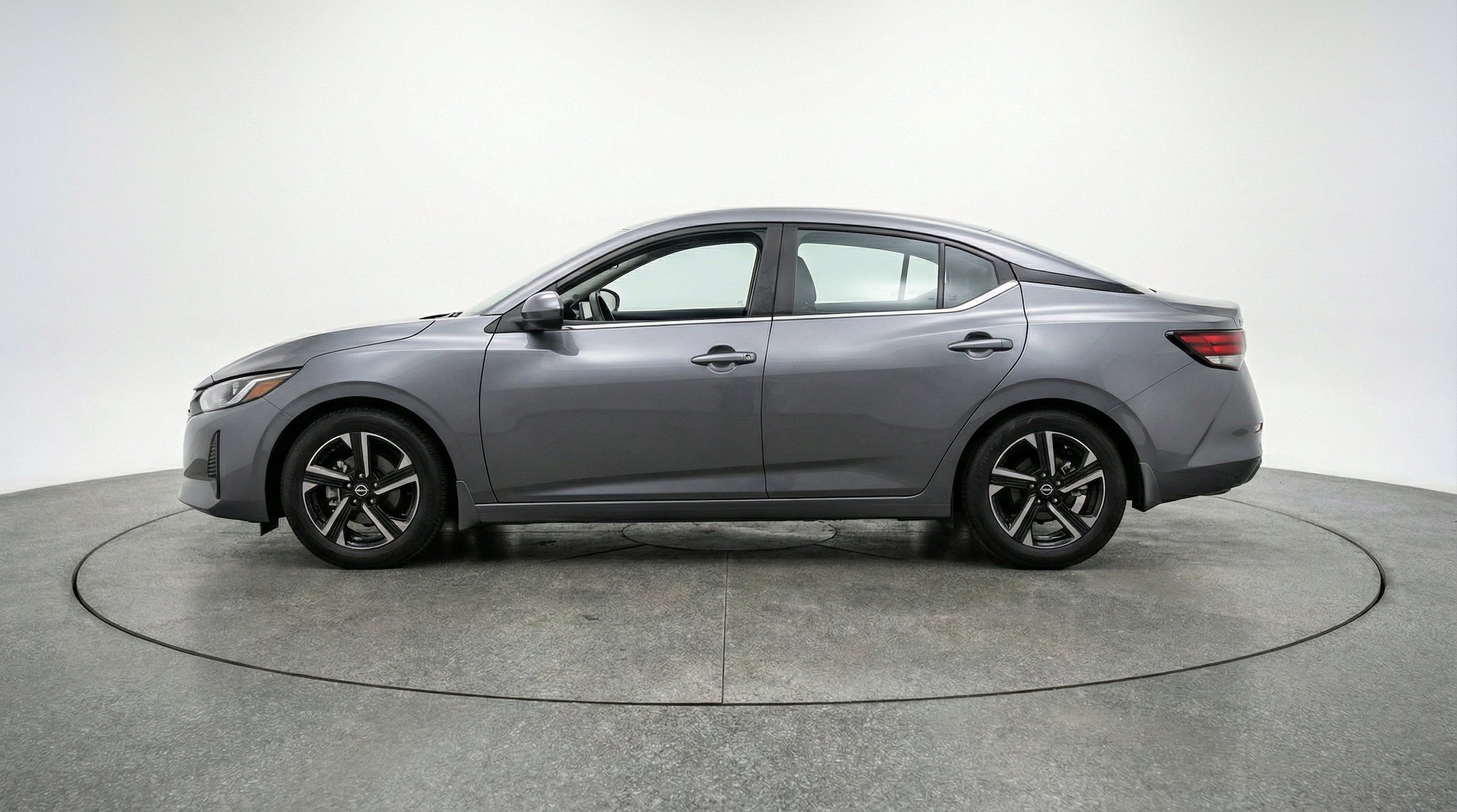 Thumbnail: 2025 Nissan Sentra - 5