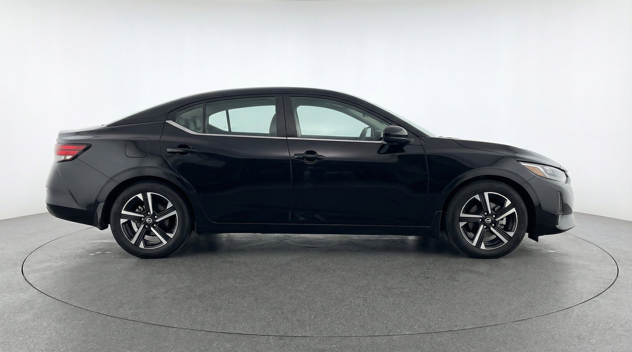 Thumbnail: 2025 Nissan Sentra - 11