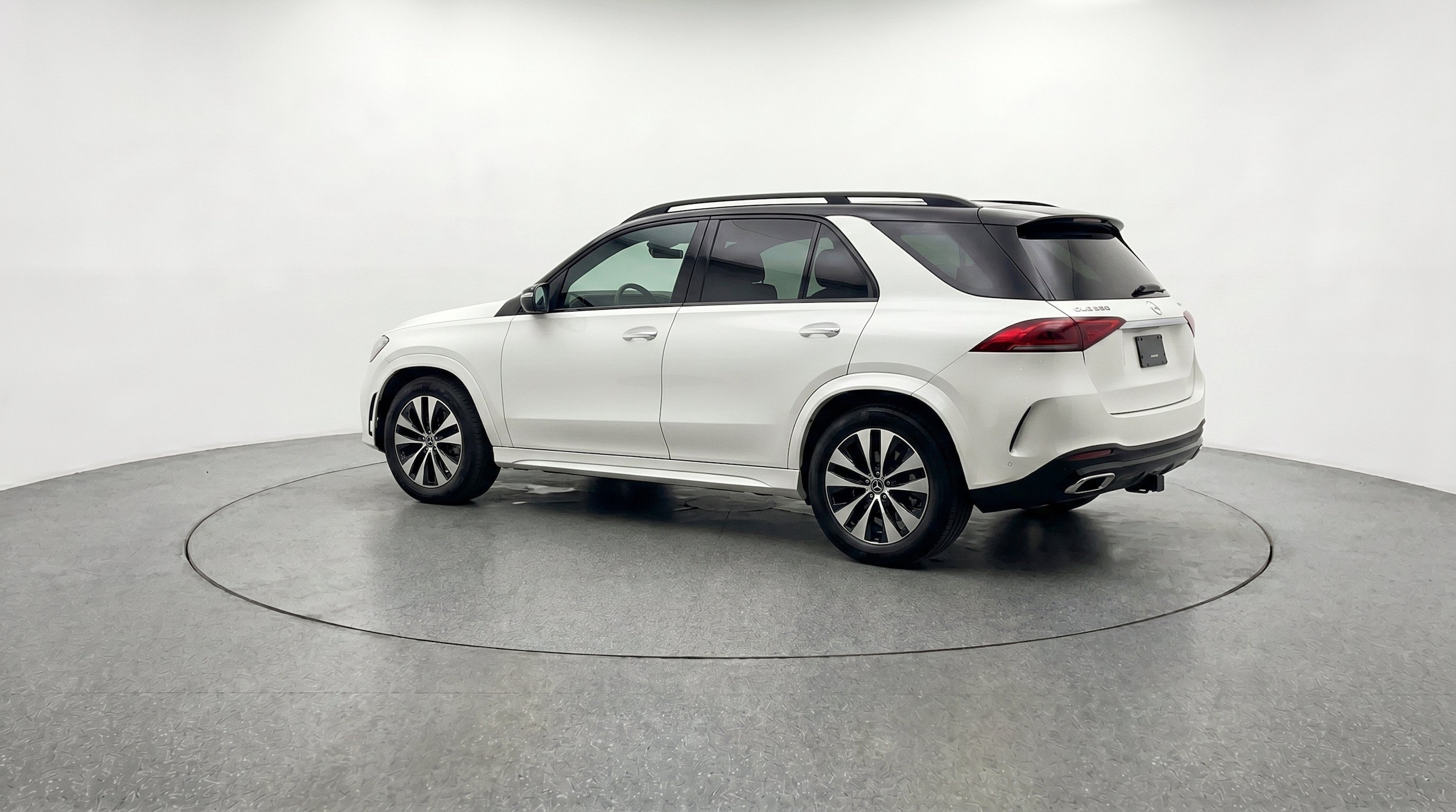 Thumbnail: 2026 Mercedes-Benz GLE - 6
