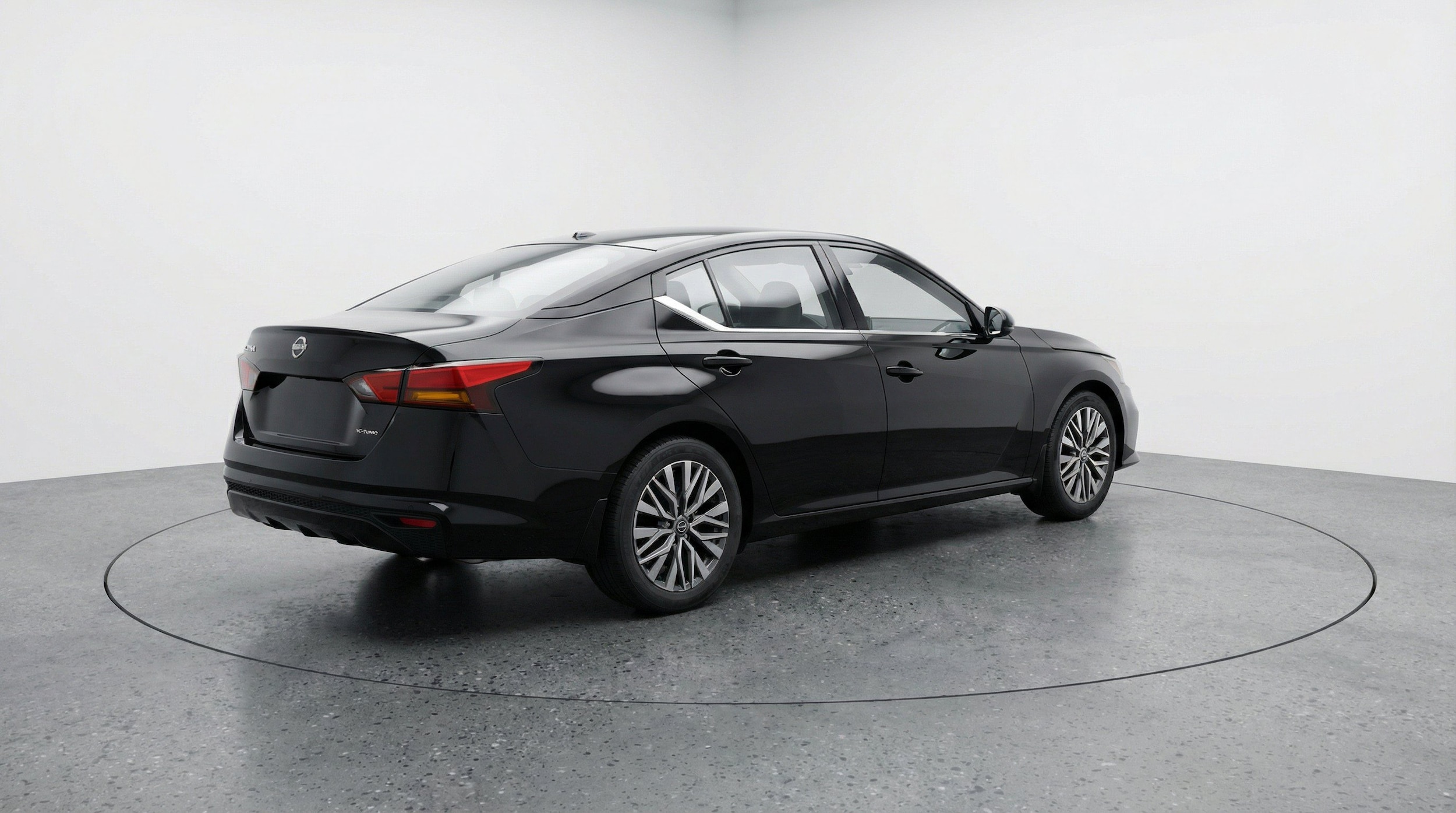 Thumbnail: 2025 Nissan Altima - 9