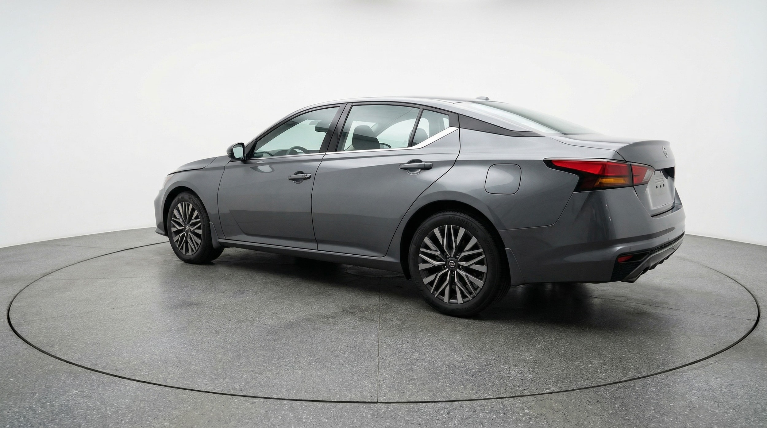 Thumbnail: 2025 Nissan Altima - 5