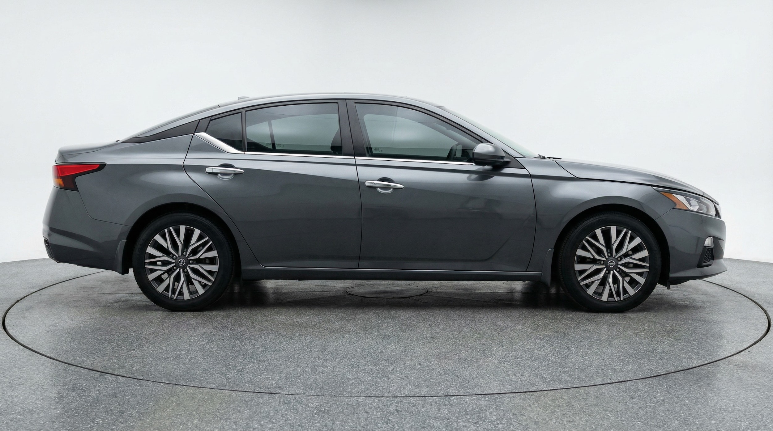 Thumbnail: 2025 Nissan Altima - 8