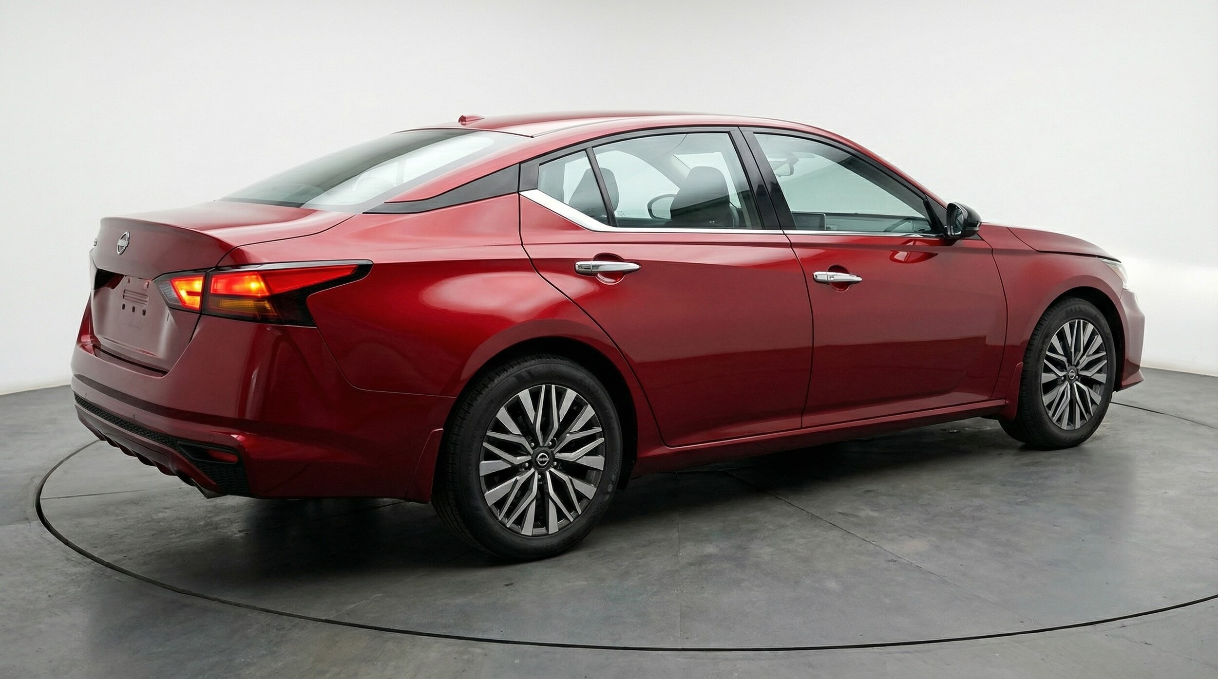 Thumbnail: 2025 Nissan Altima - 7