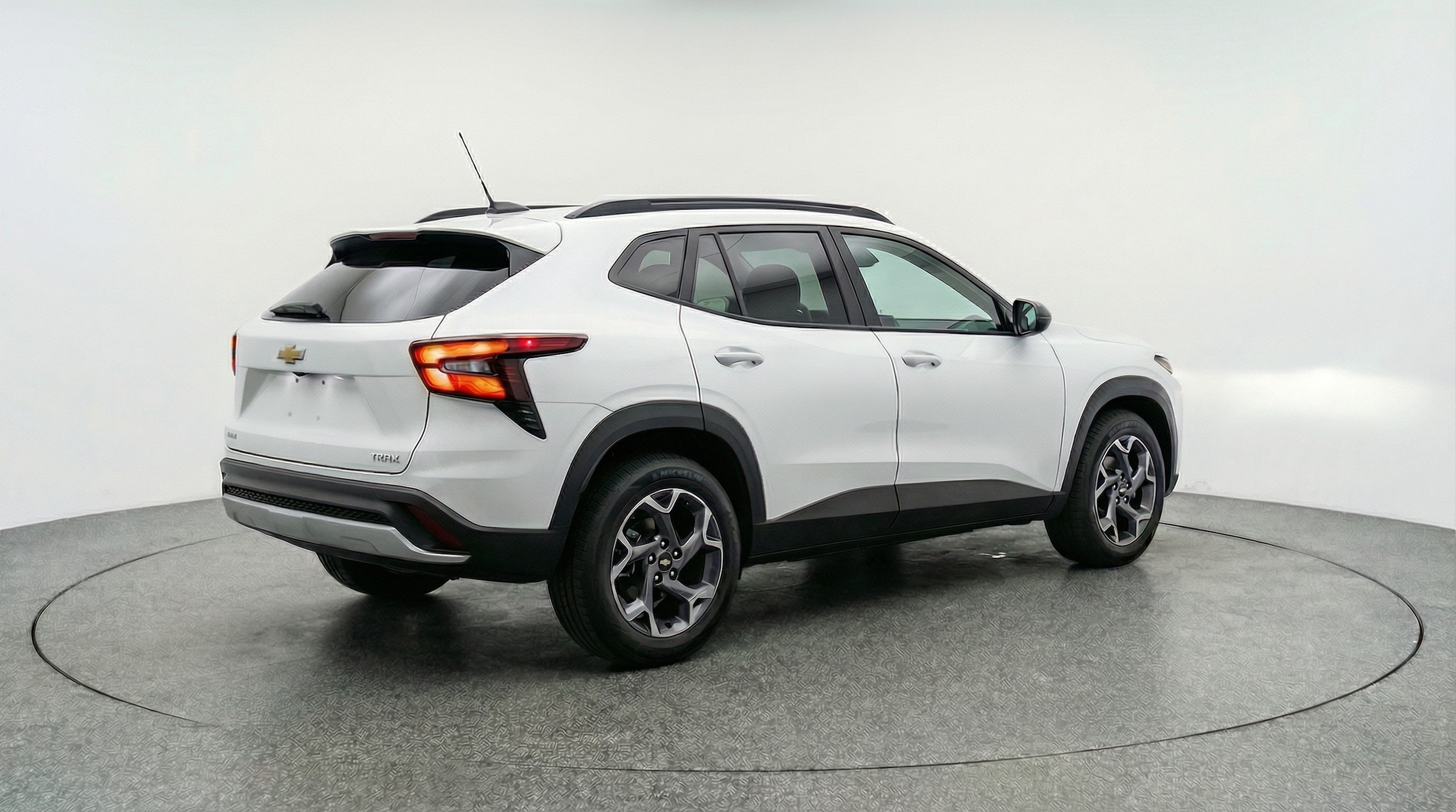 Thumbnail: 2025 Chevrolet Trax - 7