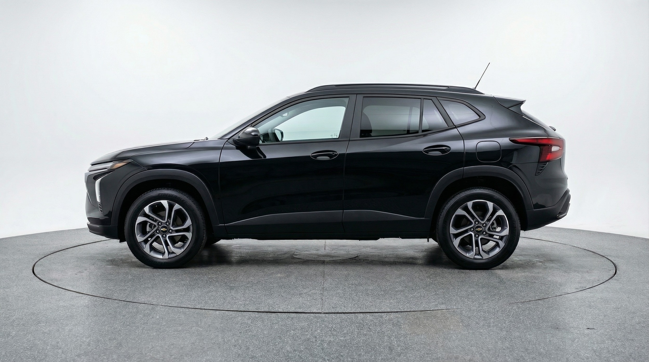 Thumbnail: 2025 Chevrolet Trax - 4