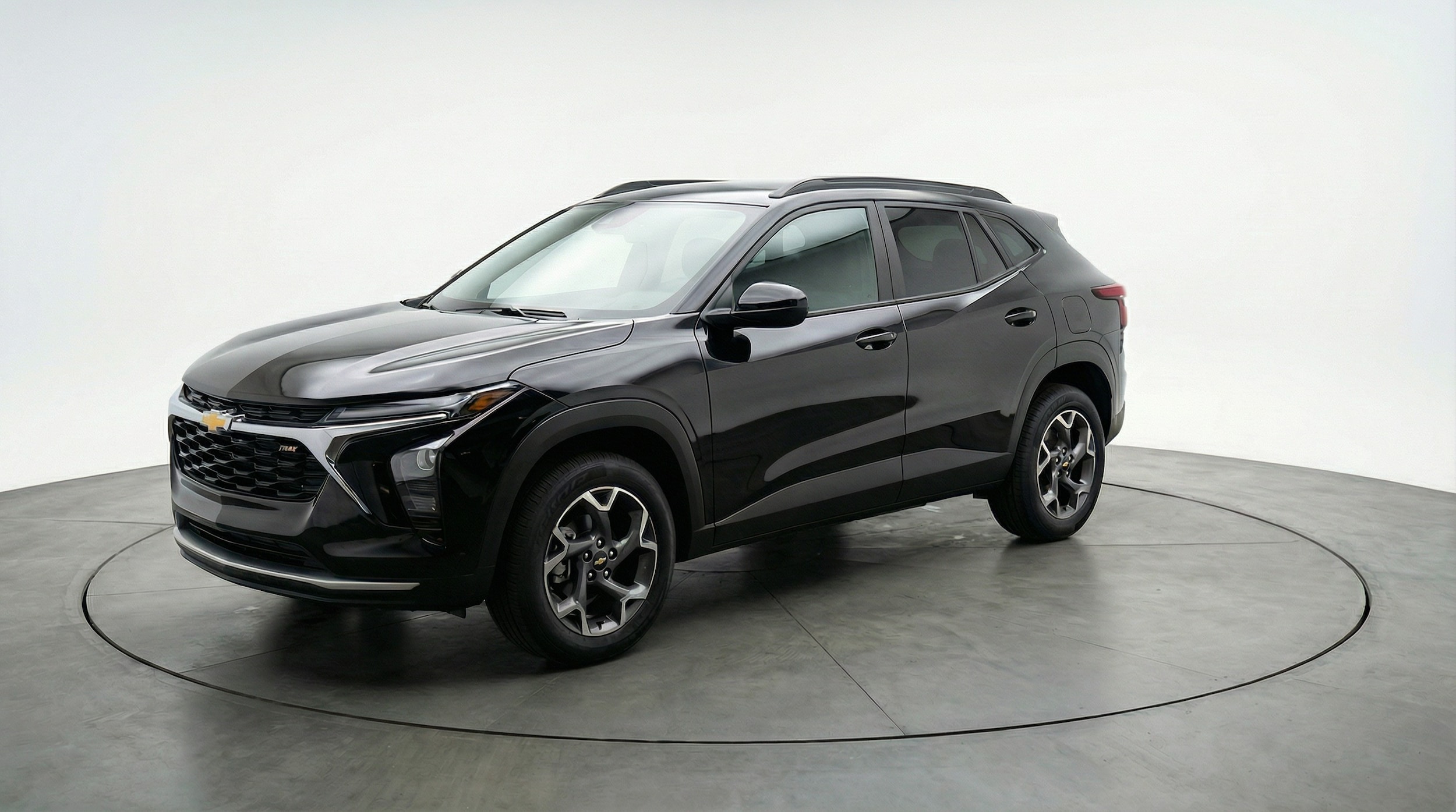 Thumbnail: 2025 Chevrolet Trax - 3