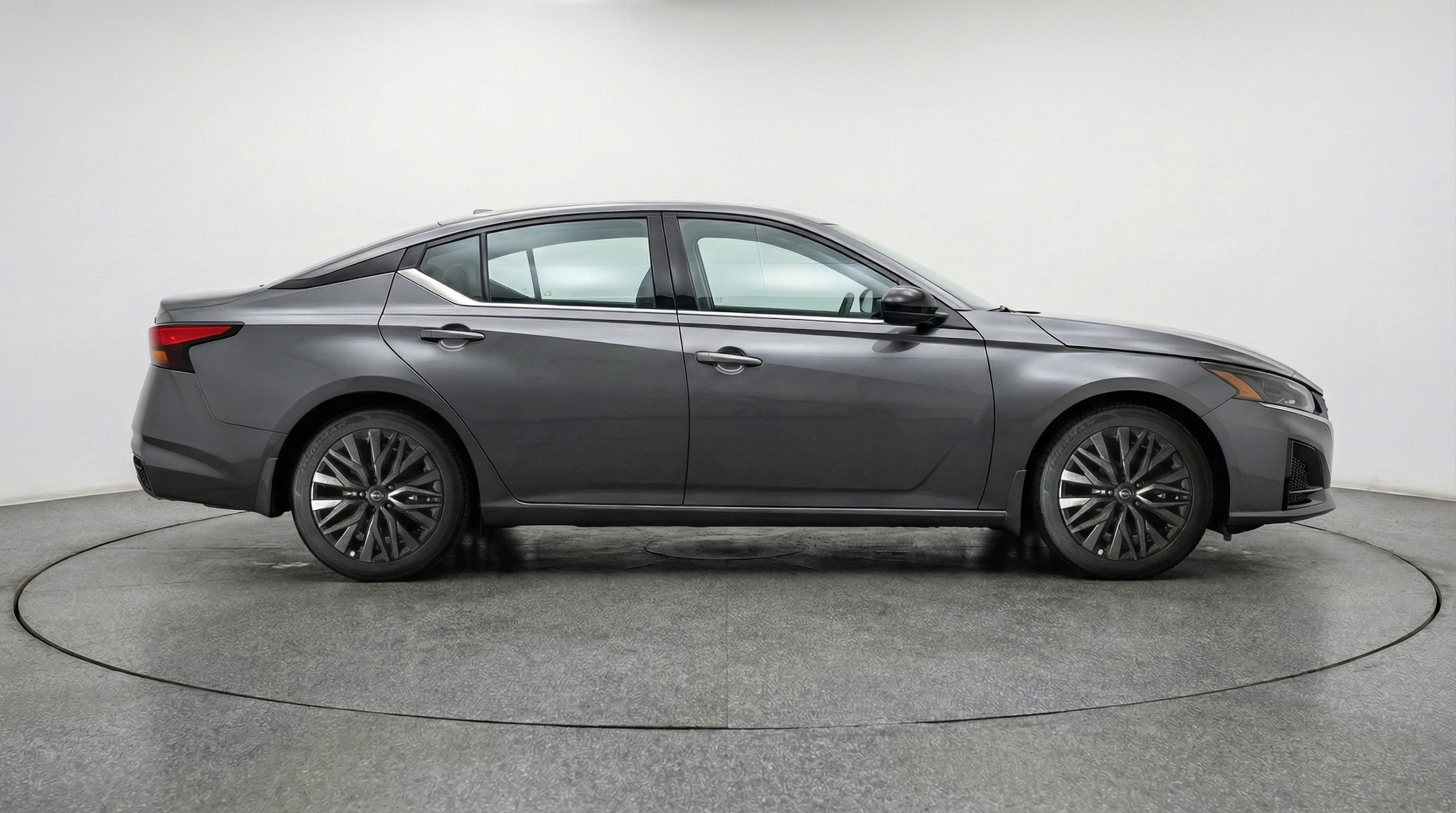 Thumbnail: 2025 Nissan Altima - 8