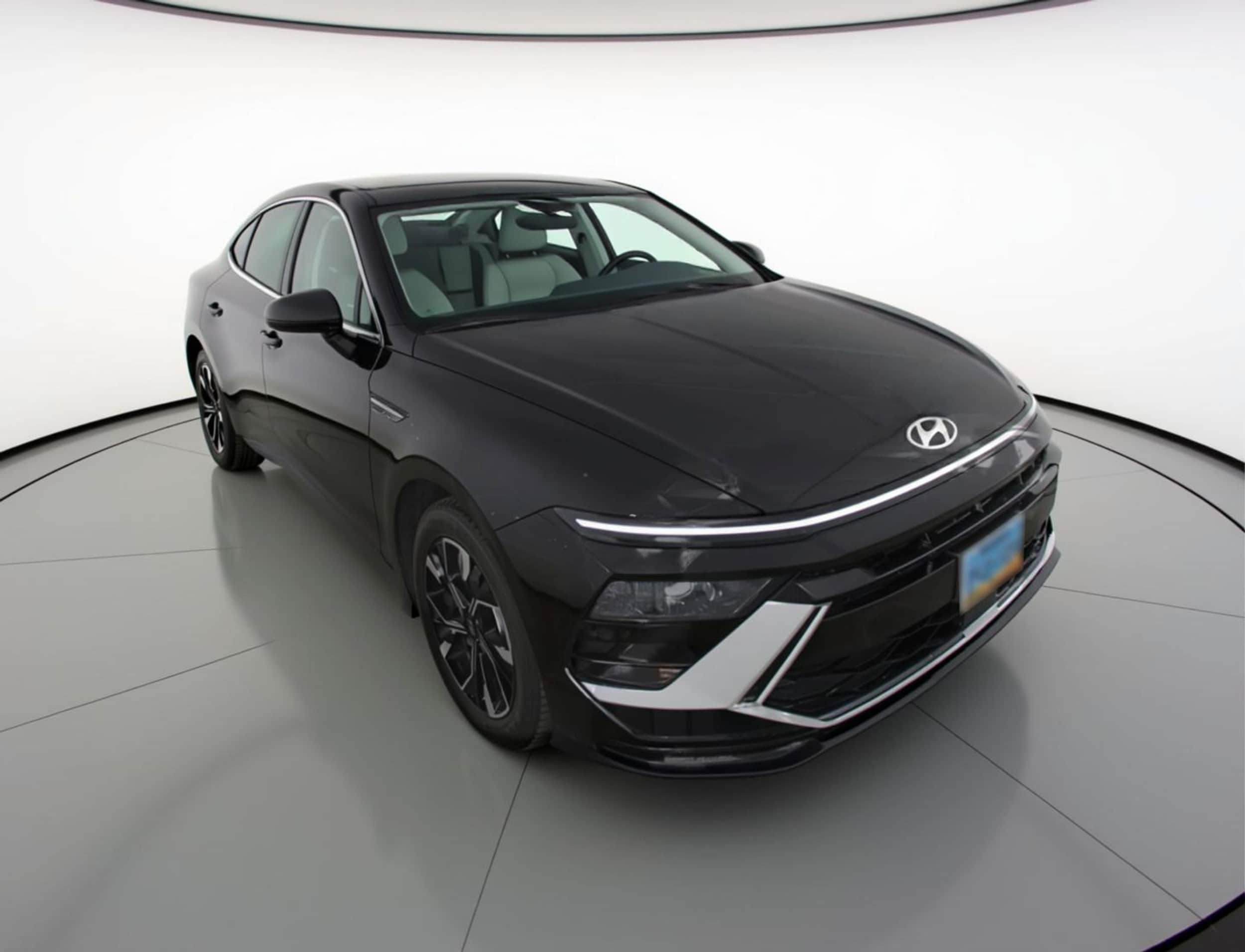 Thumbnail: 2025 Hyundai Sonata - 1