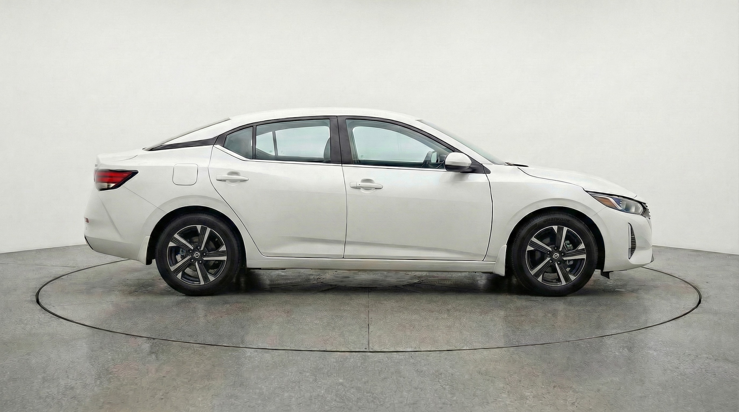 Thumbnail: 2025 Nissan Sentra - 8