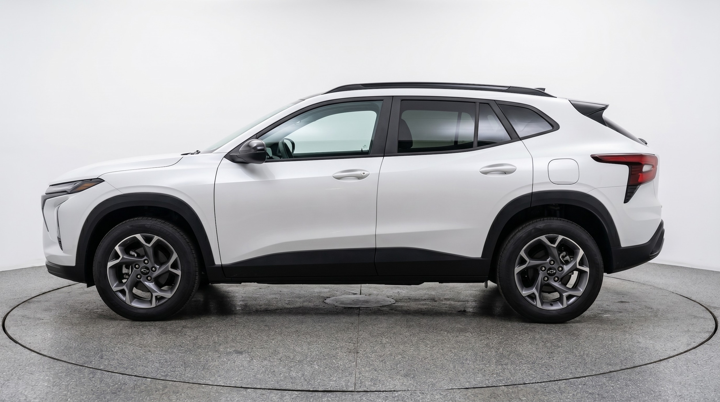 Thumbnail: 2025 Chevrolet Trax - 4