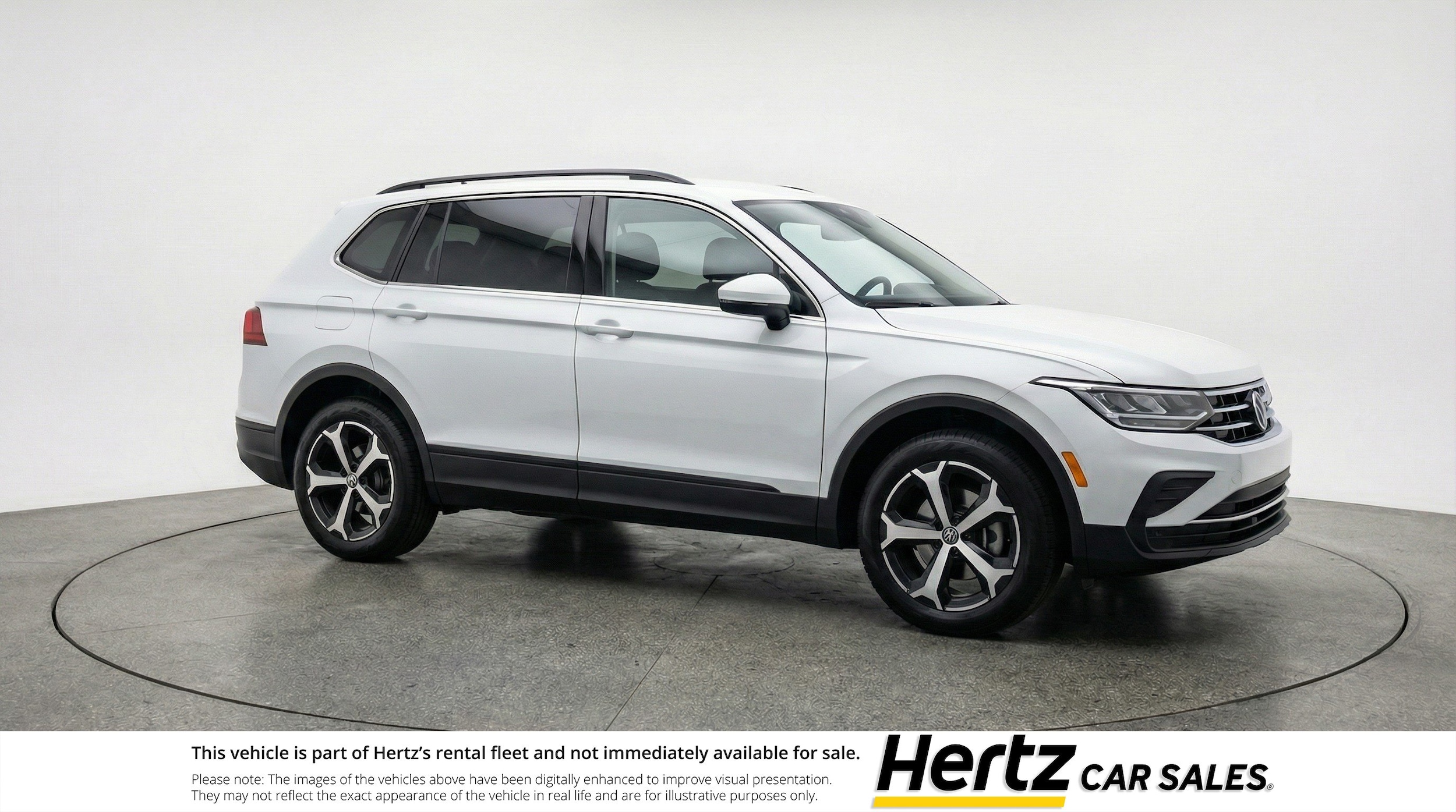 Thumbnail: 2026 Volkswagen Tiguan - 1