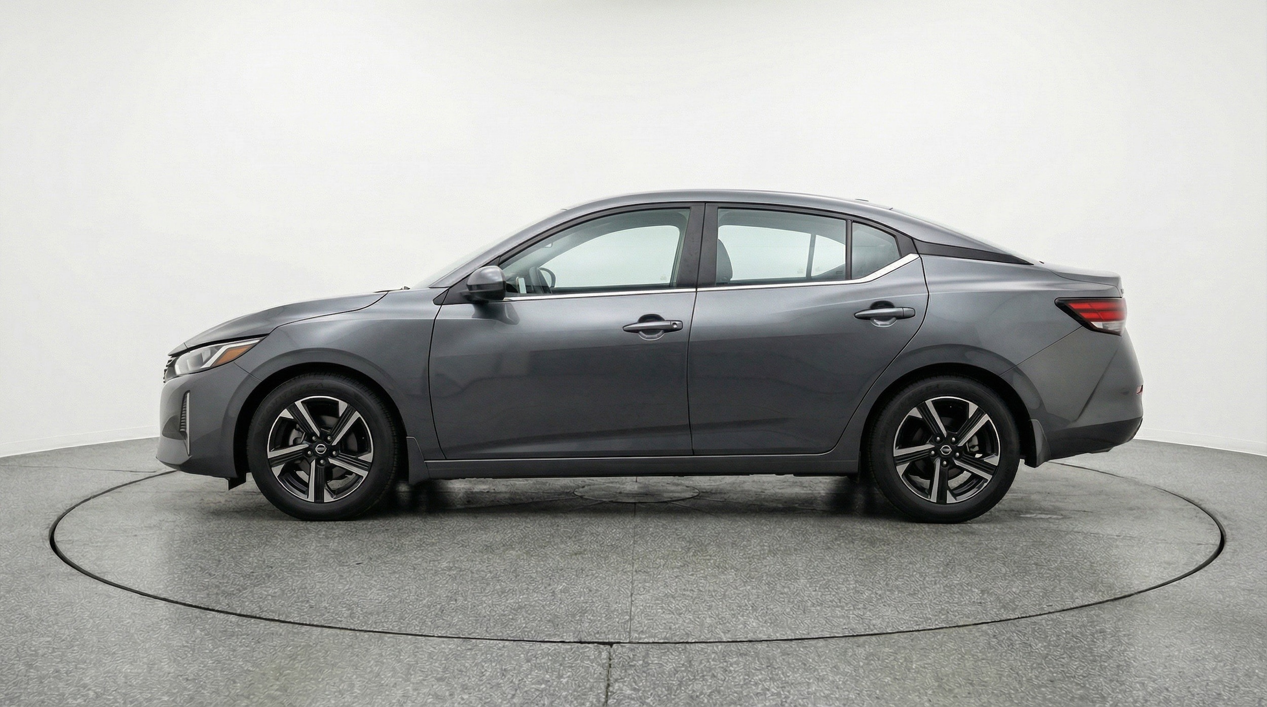 Thumbnail: 2025 Nissan Sentra - 5