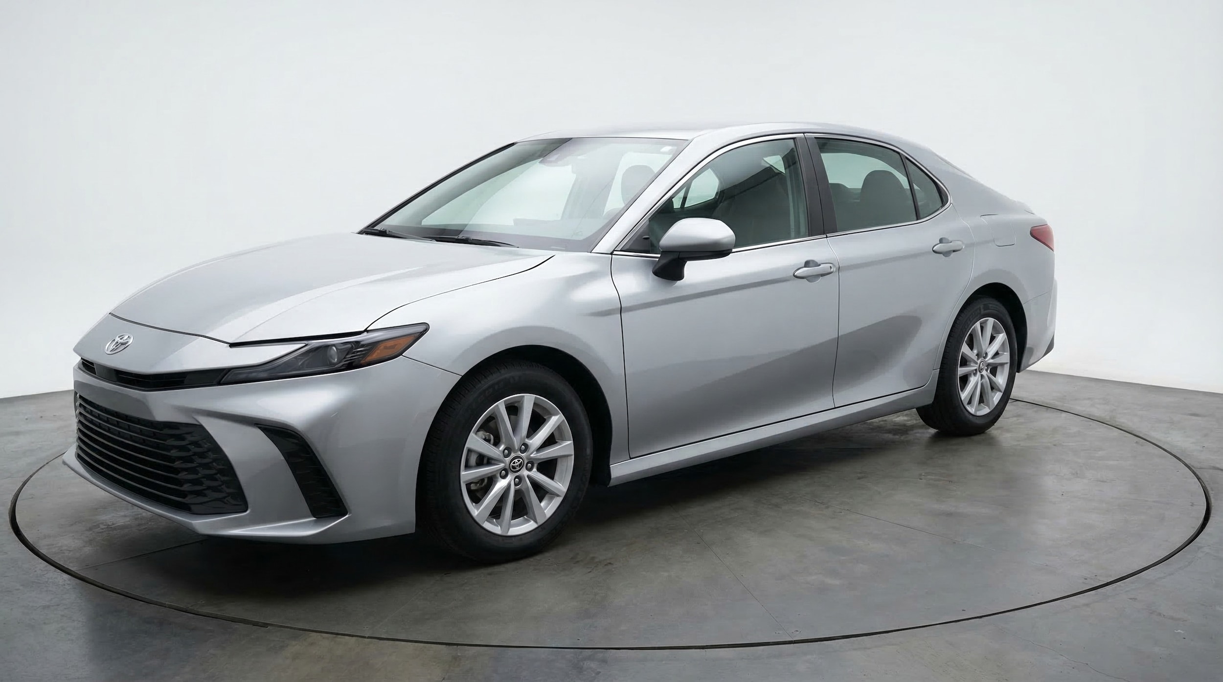 Thumbnail: 2025 Toyota Camry - 3