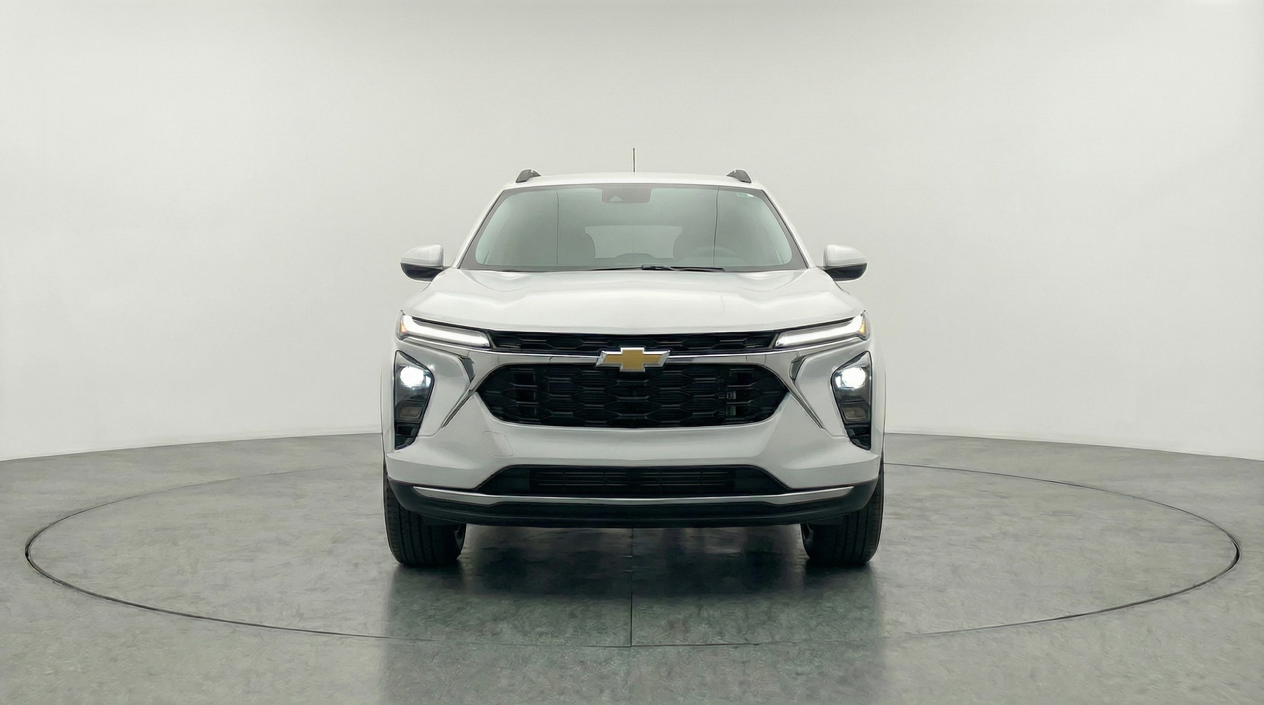 Thumbnail: 2025 Chevrolet Trax - 2