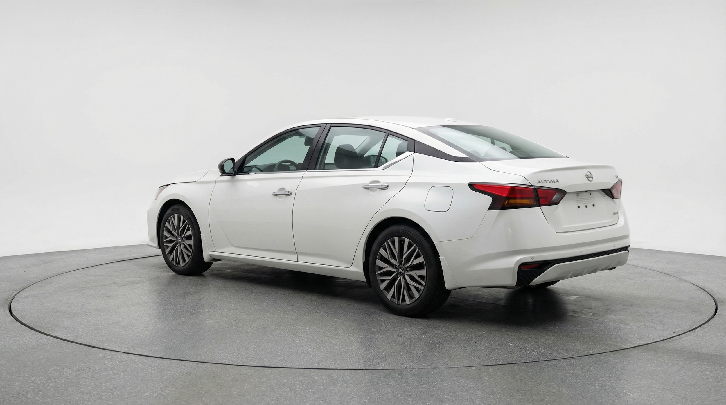 Thumbnail: 2025 Nissan Altima - 5