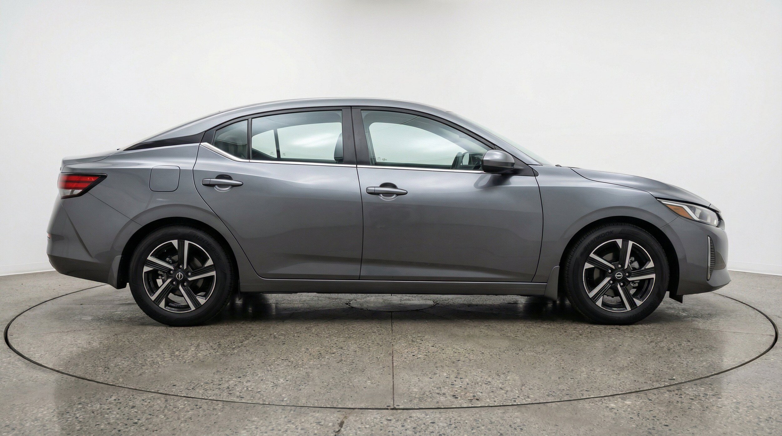 Thumbnail: 2025 Nissan Sentra - 11
