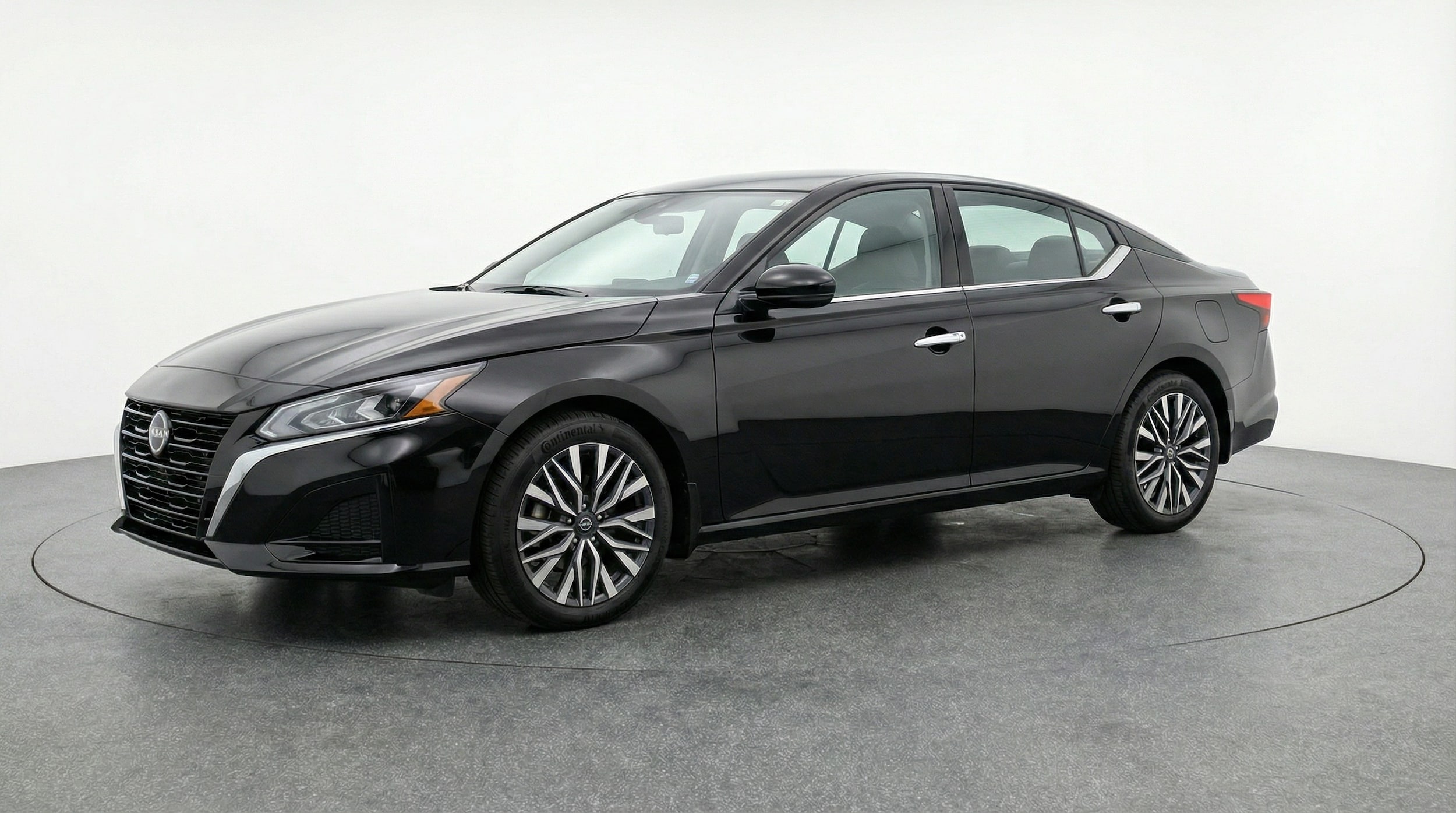 Thumbnail: 2025 Nissan Altima - 3
