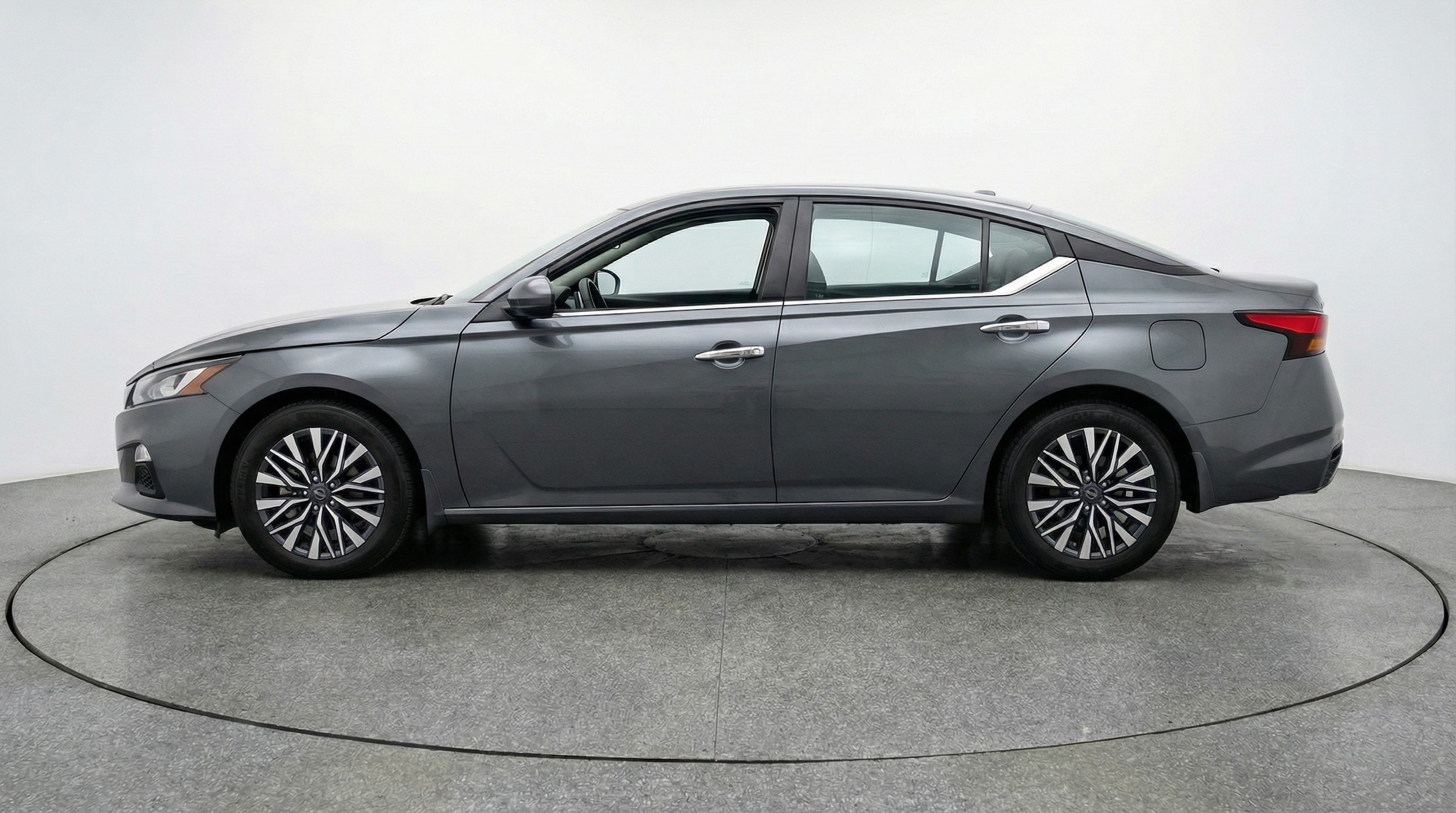 Thumbnail: 2025 Nissan Altima - 4