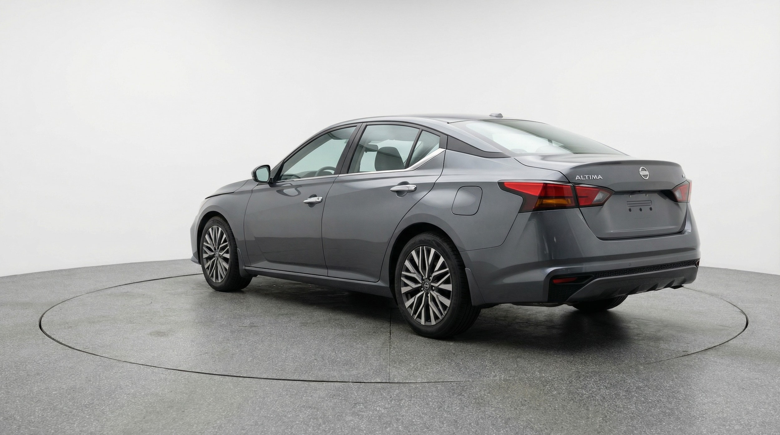 Thumbnail: 2025 Nissan Altima - 5