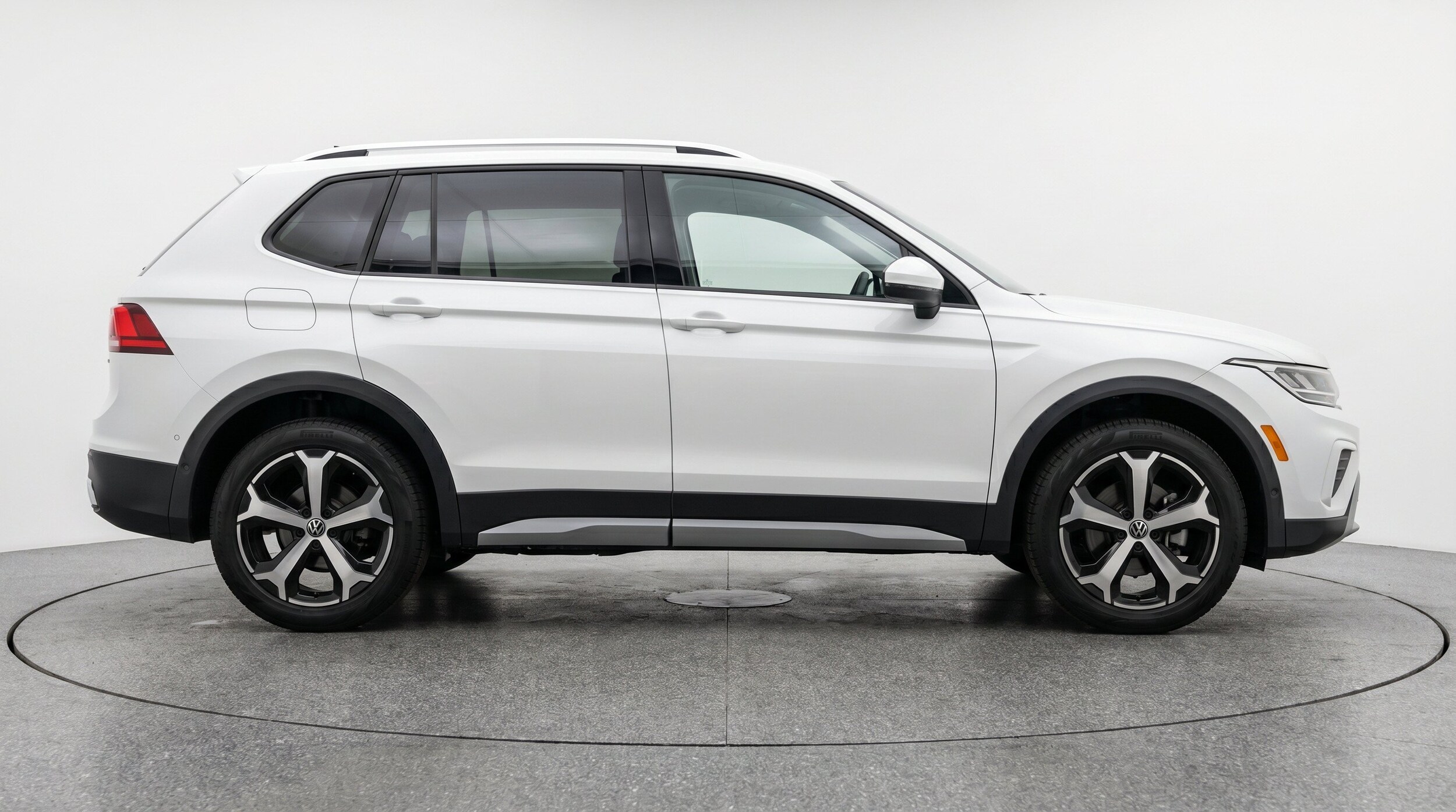 Thumbnail: 2026 Volkswagen Tiguan - 11