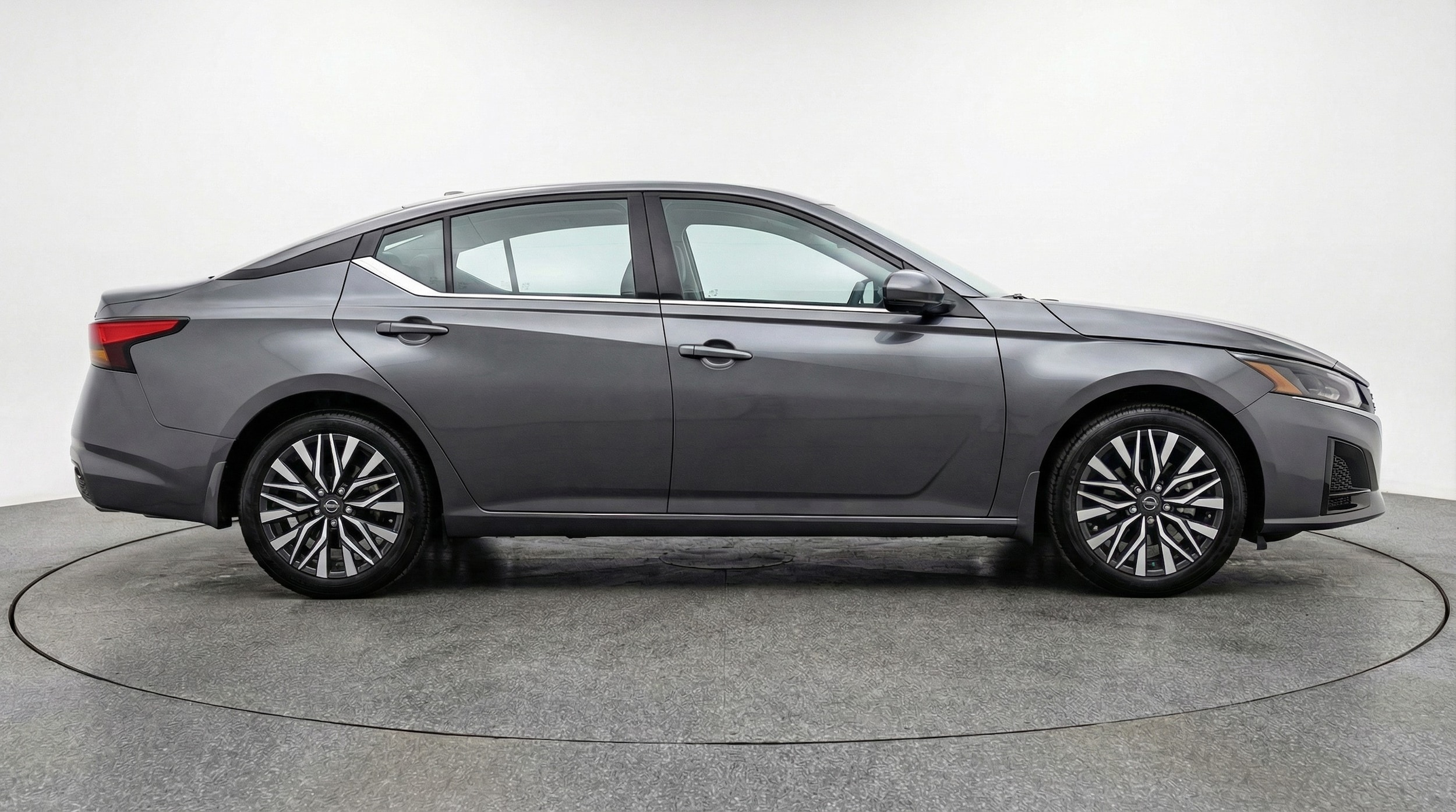 Thumbnail: 2025 Nissan Altima - 8