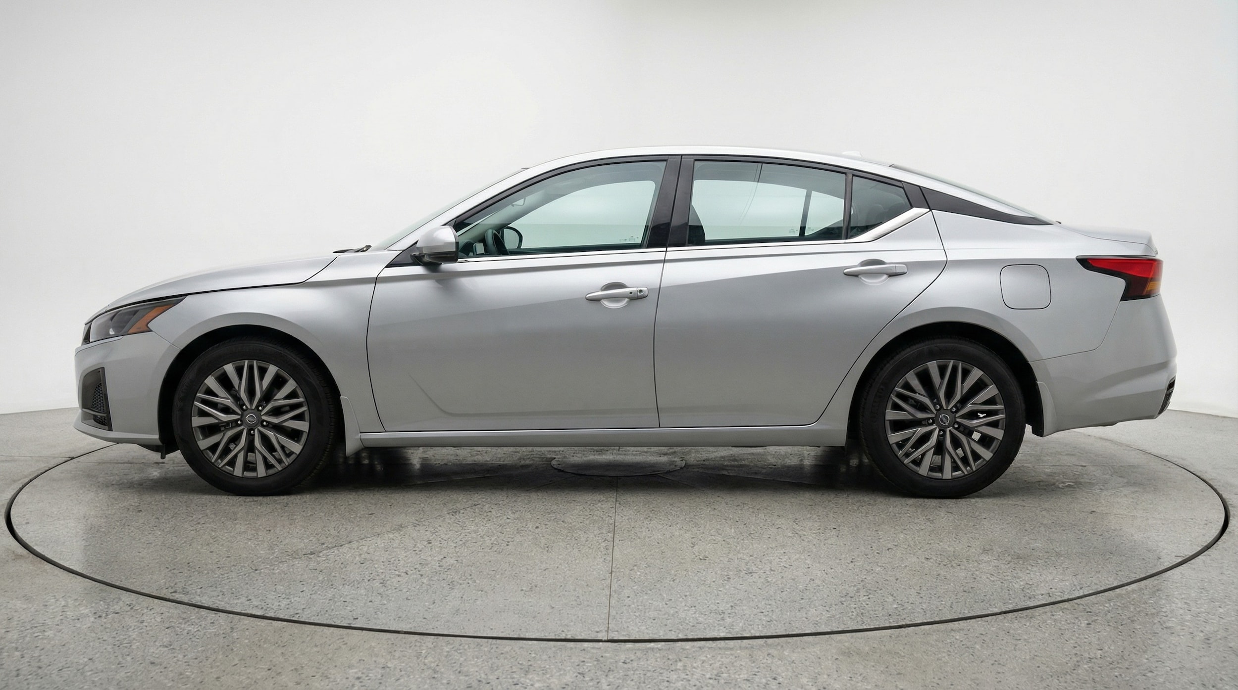 Thumbnail: 2025 Nissan Altima - 4