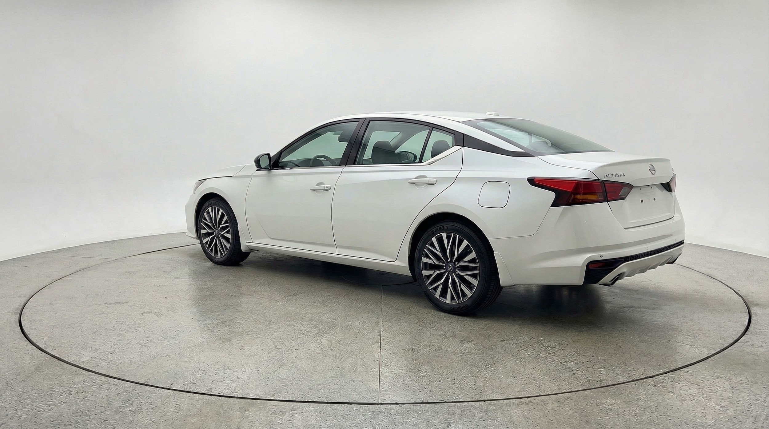 Thumbnail: 2025 Nissan Altima - 5