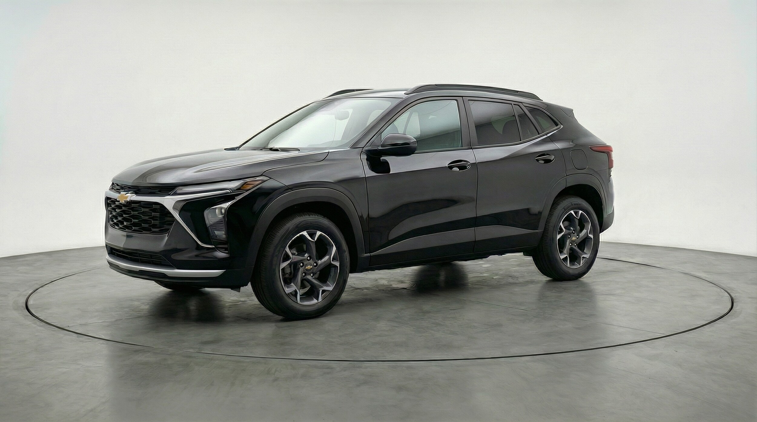 Thumbnail: 2025 Chevrolet Trax - 3