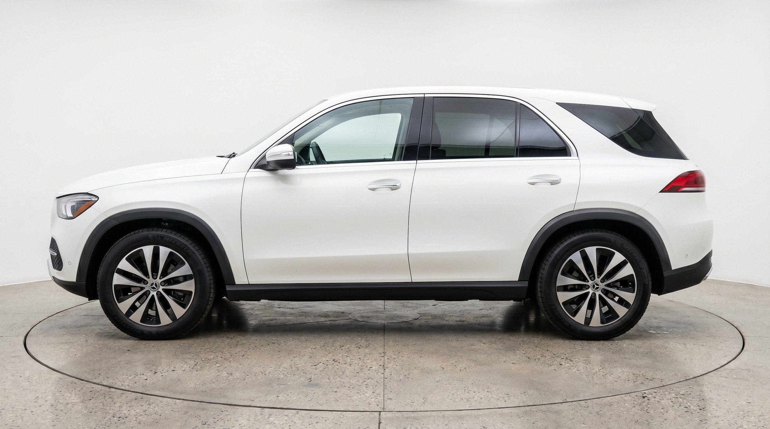 Thumbnail: 2026 Mercedes-Benz GLE - 5