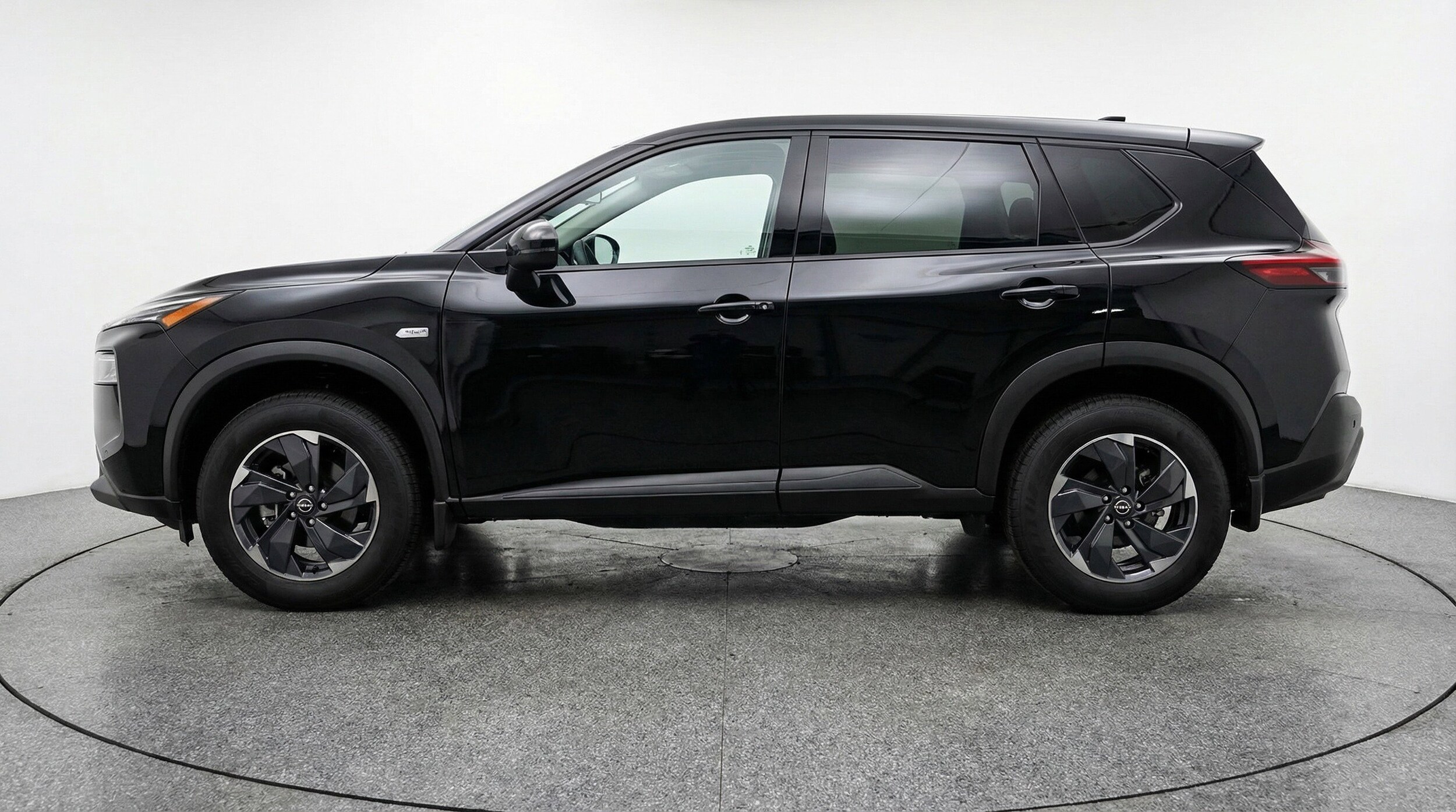 Thumbnail: 2025 Nissan Rogue - 5