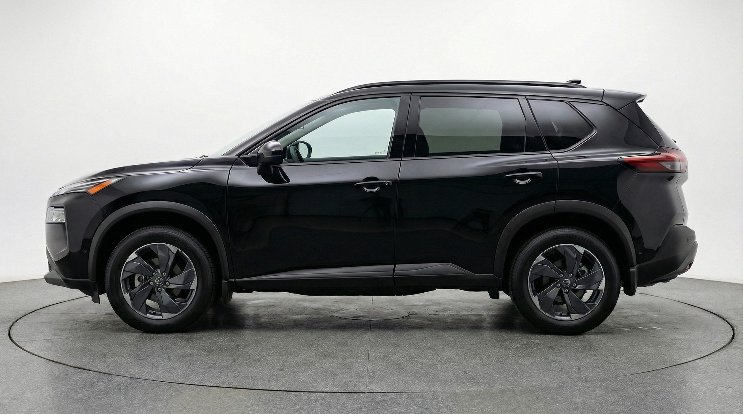 Thumbnail: 2025 Nissan Rogue - 4