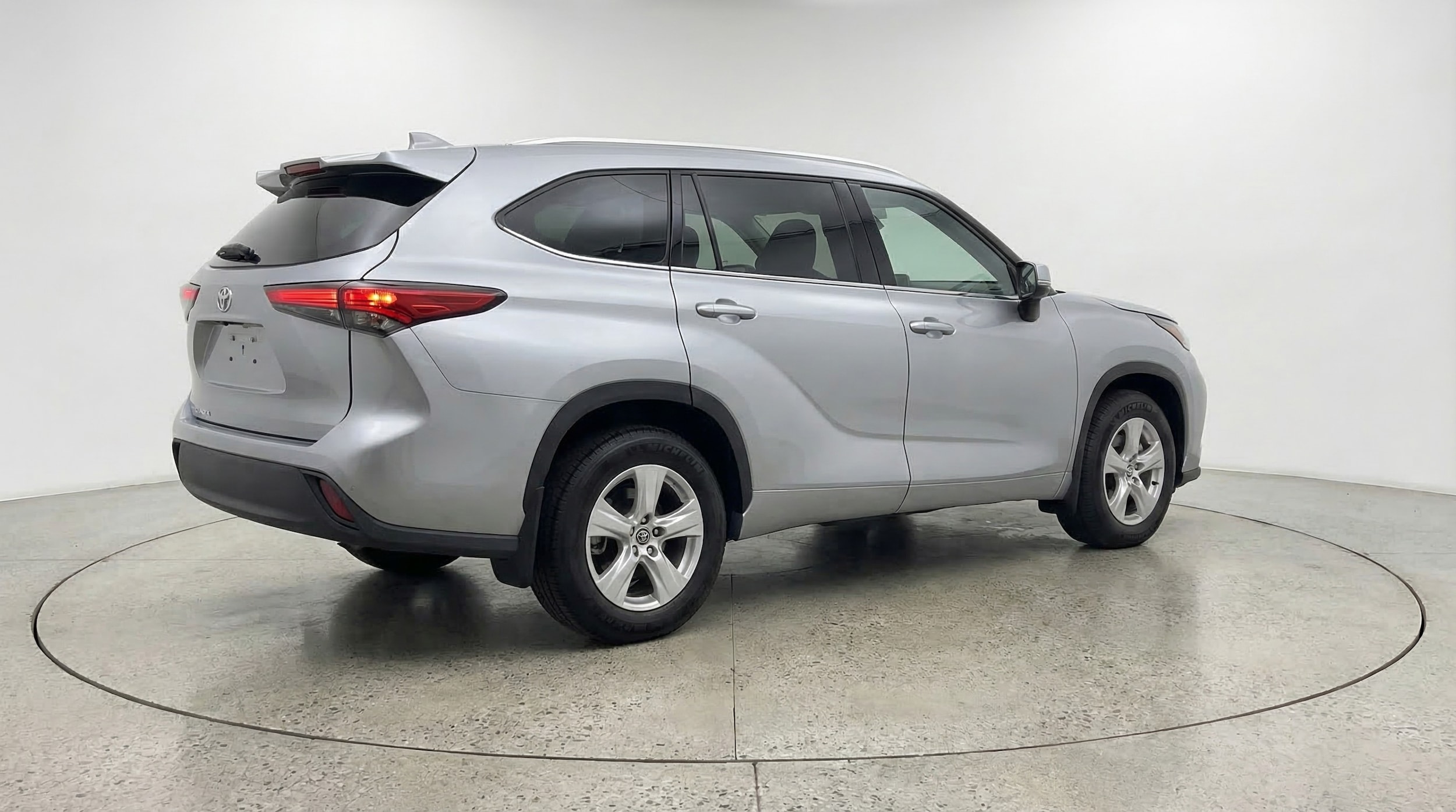 Thumbnail: 2025 Toyota Highlander - 7