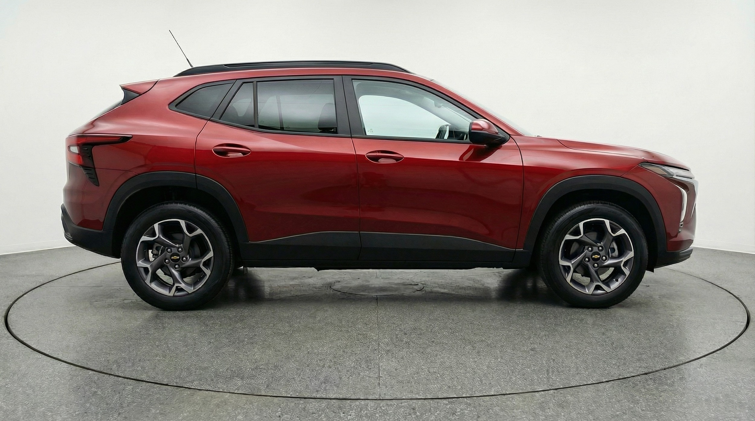 Thumbnail: 2025 Chevrolet Trax - 8