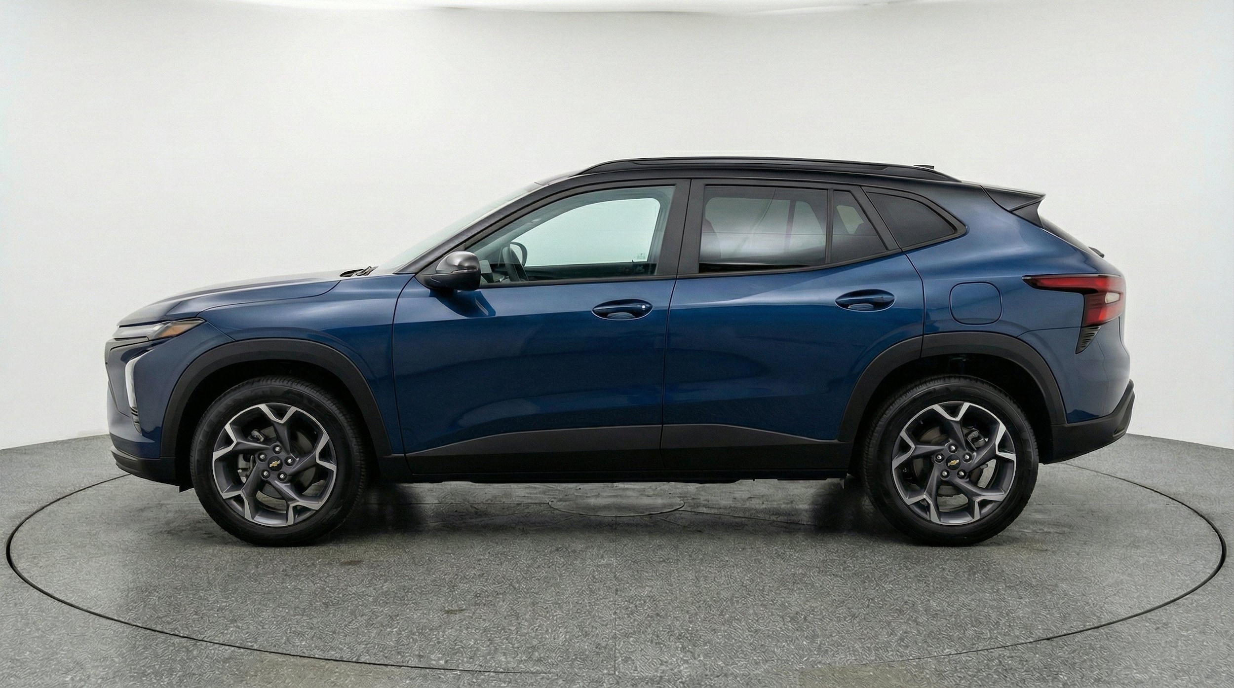 Thumbnail: 2025 Chevrolet Trax - 5