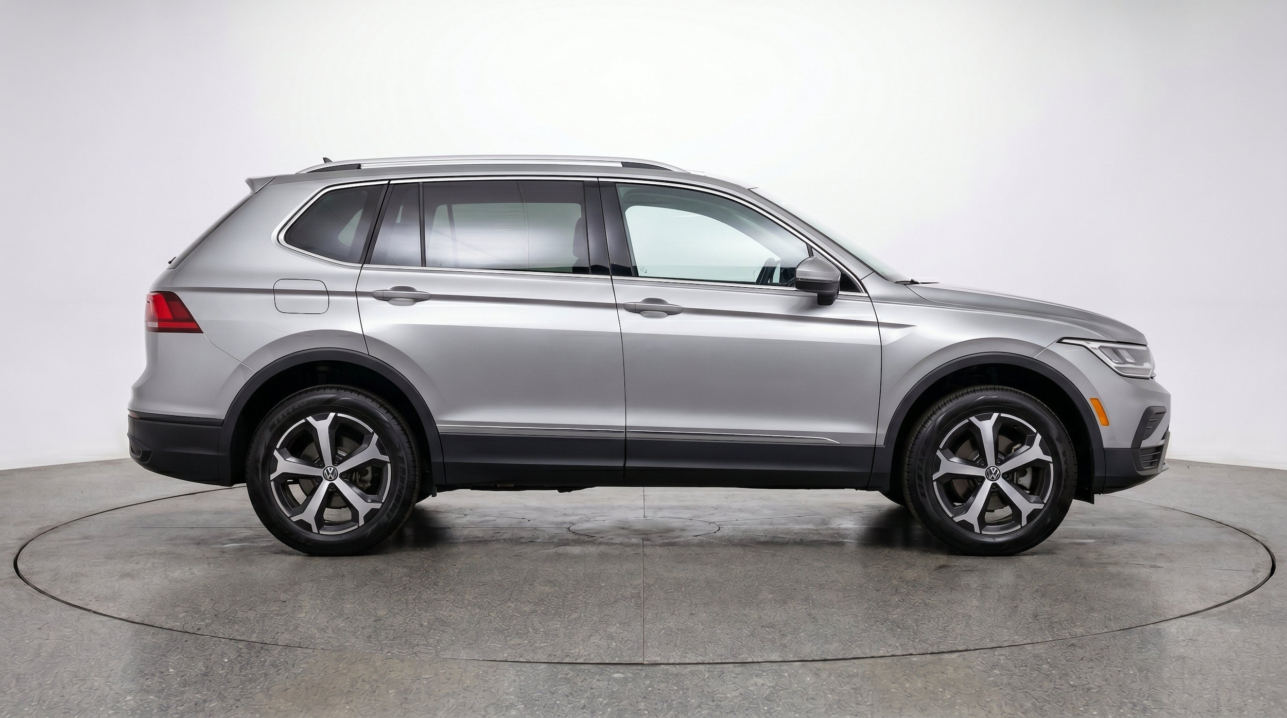 Thumbnail: 2026 Volkswagen Tiguan - 11