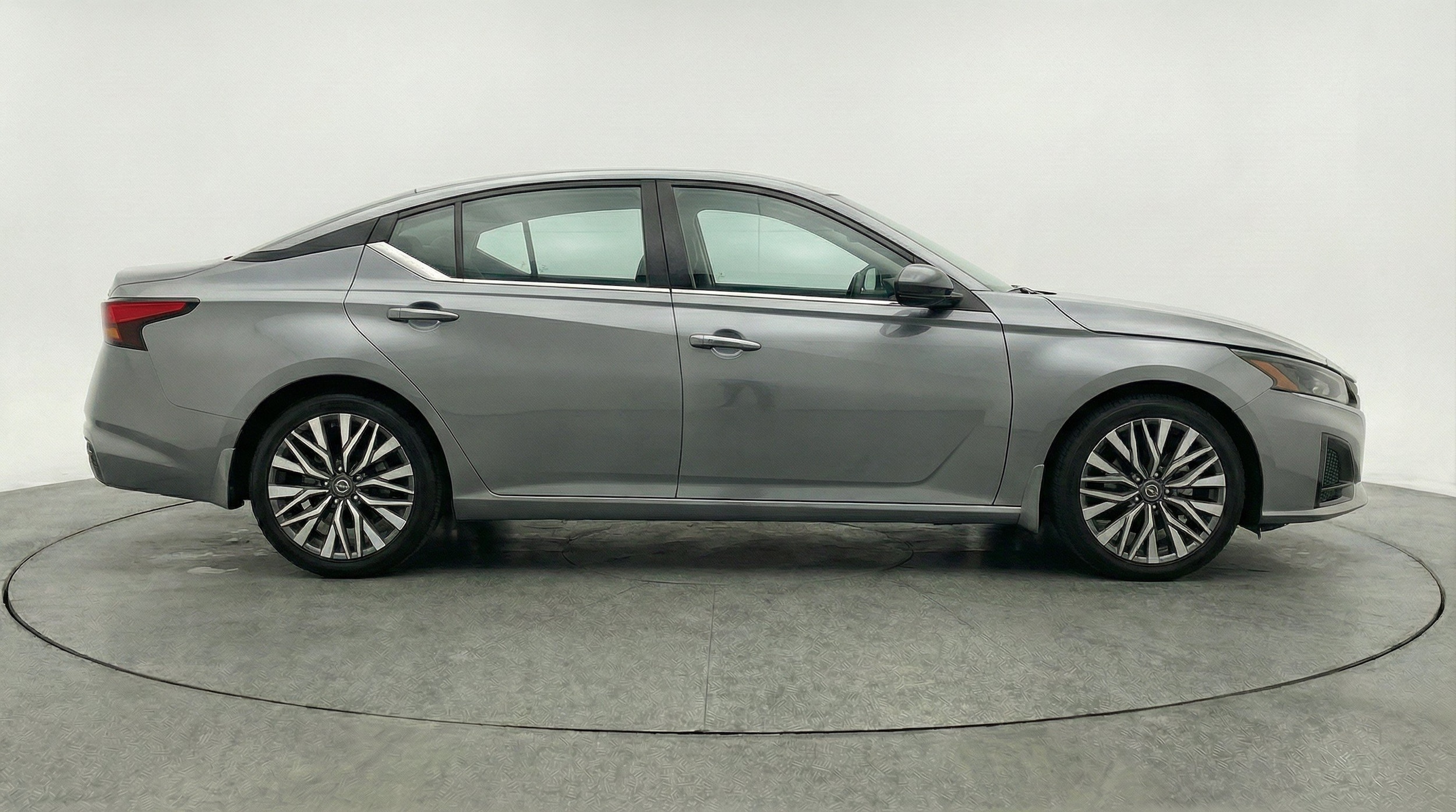 Thumbnail: 2025 Nissan Altima - 11