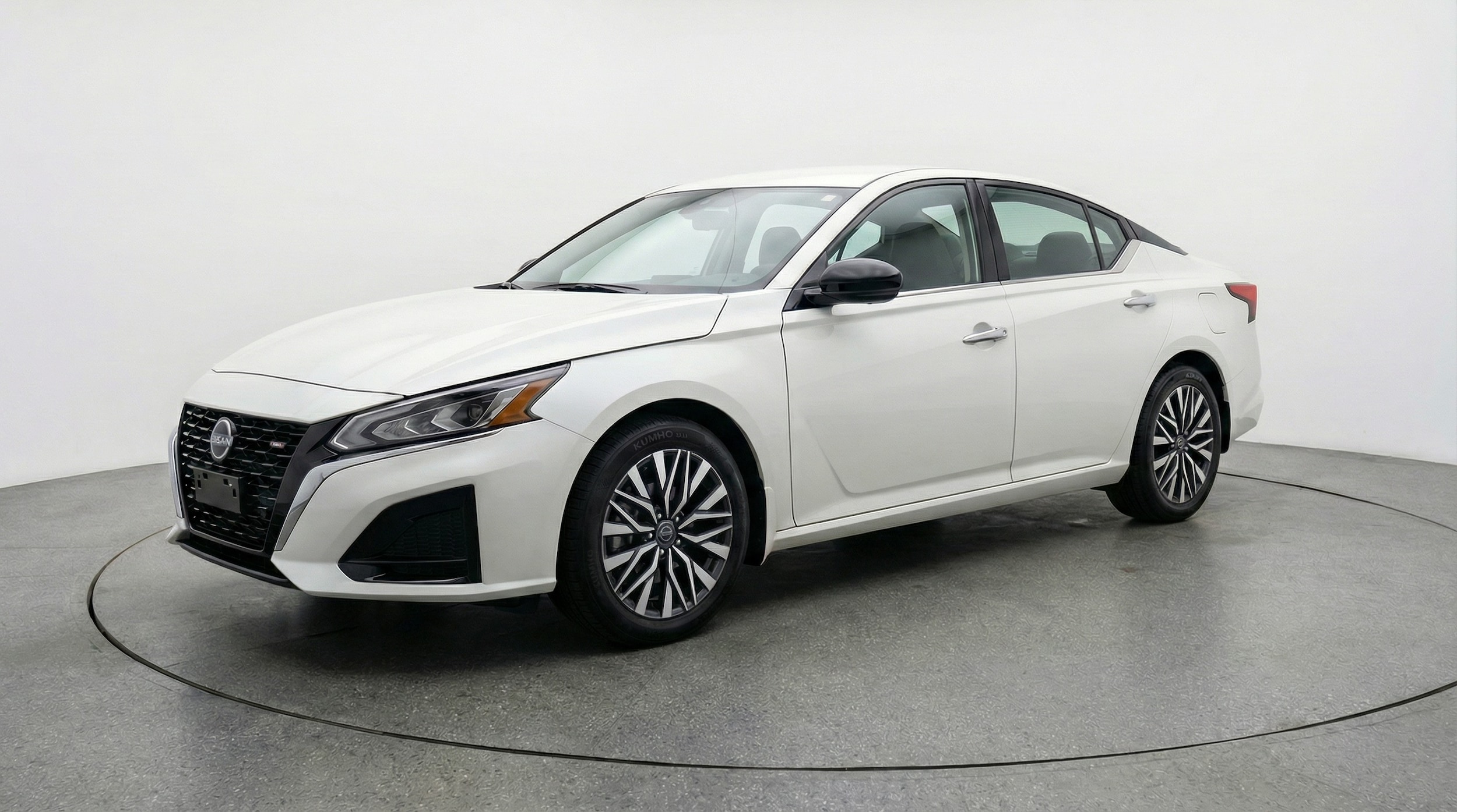 Thumbnail: 2025 Nissan Altima - 3