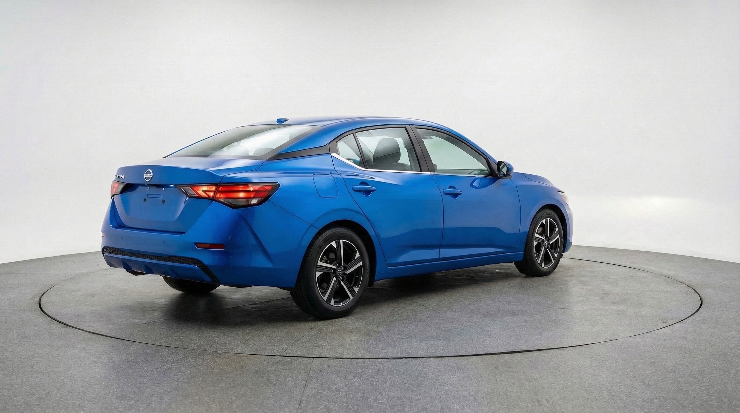 Thumbnail: 2025 Nissan Sentra - 9