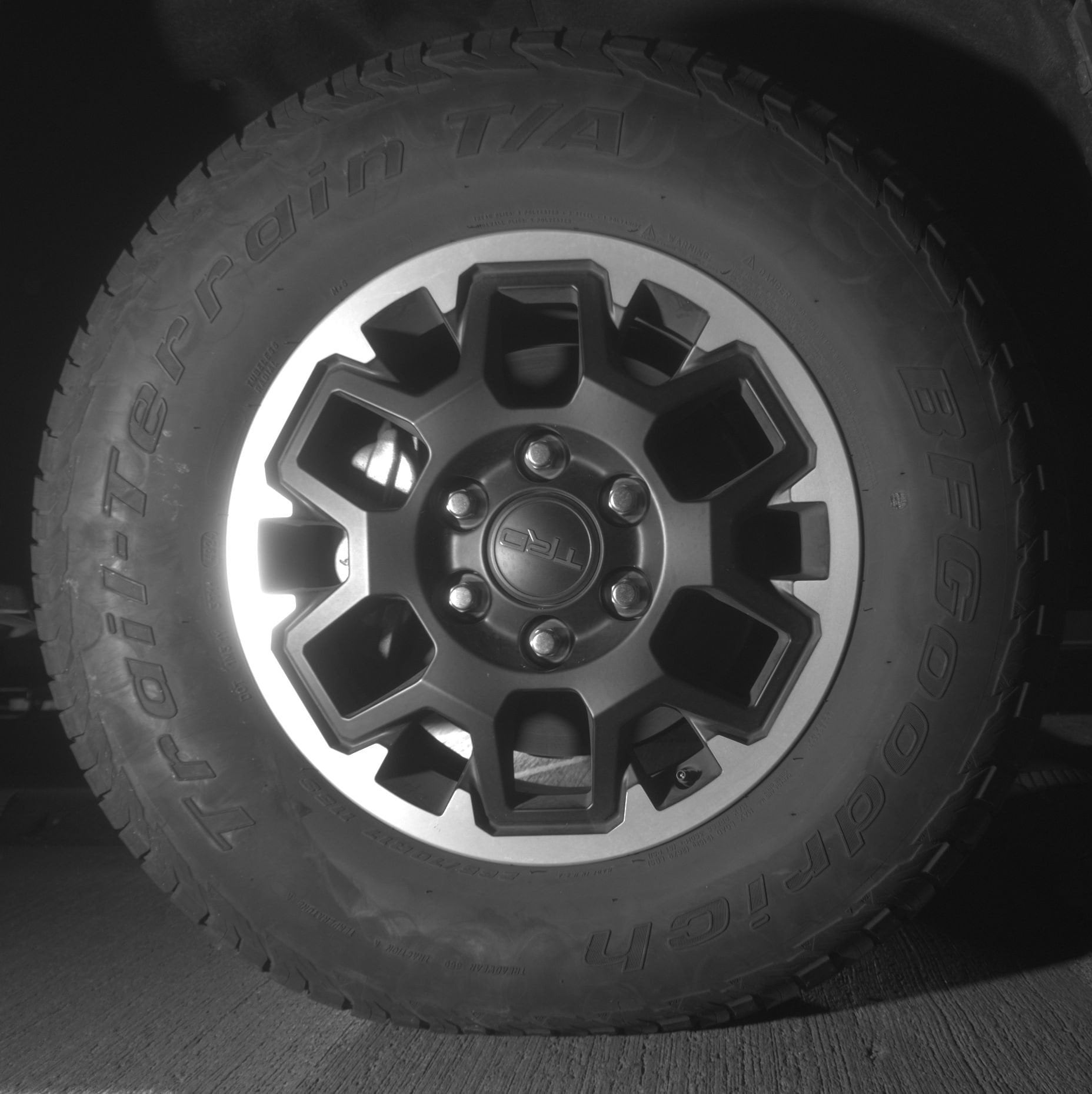 Thumbnail: 2025 Toyota Tacoma - 13