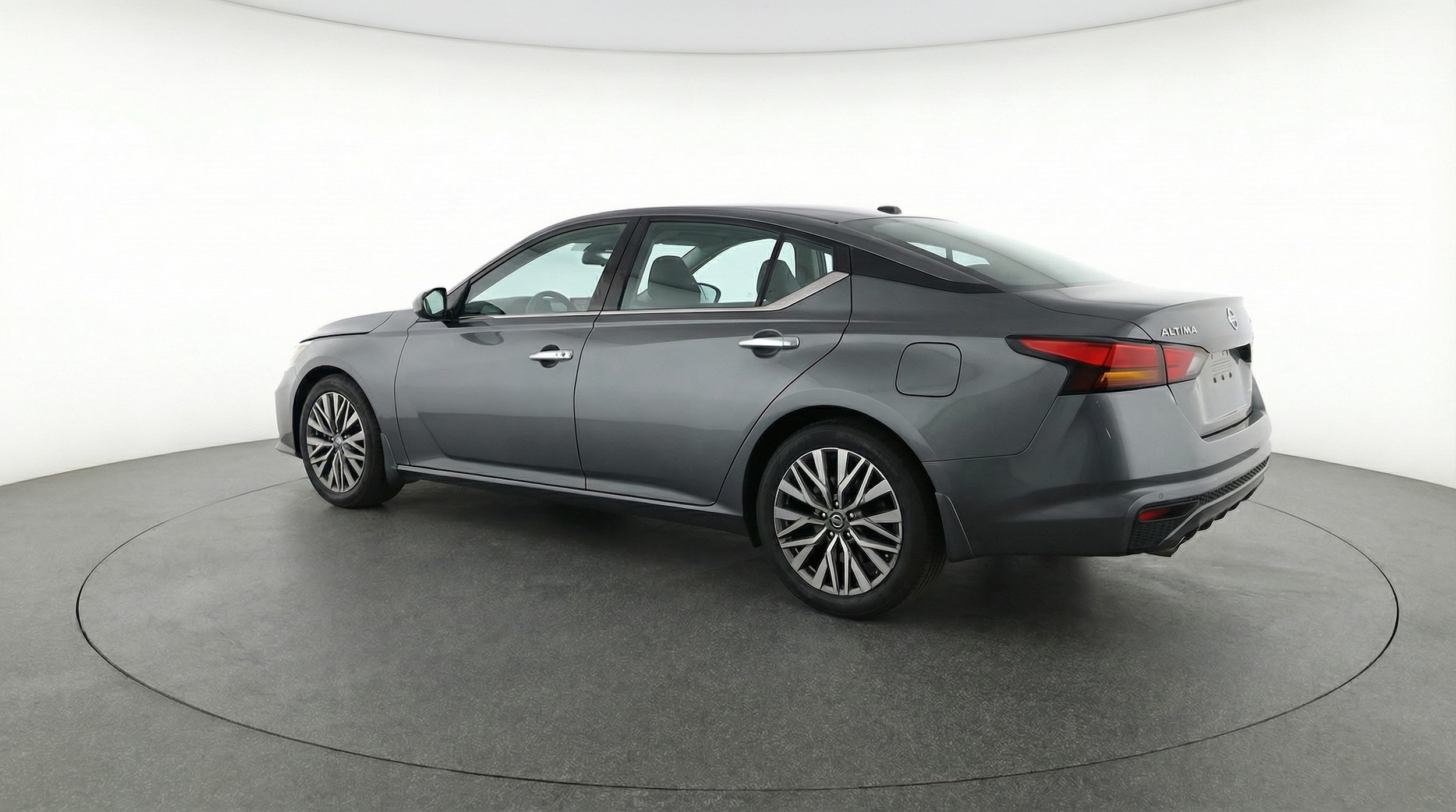 Thumbnail: 2025 Nissan Altima - 5