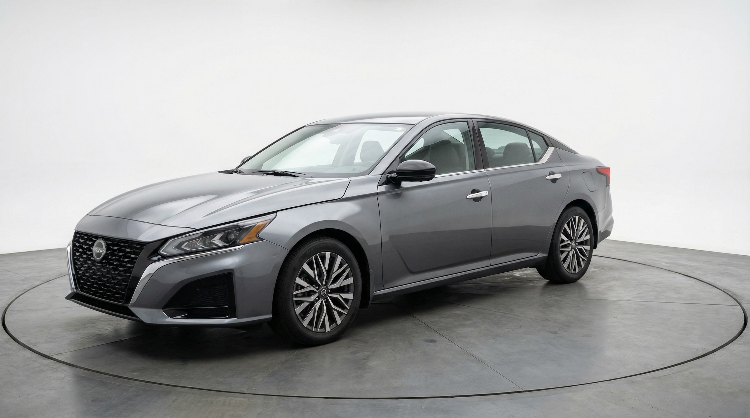 Thumbnail: 2025 Nissan Altima - 3