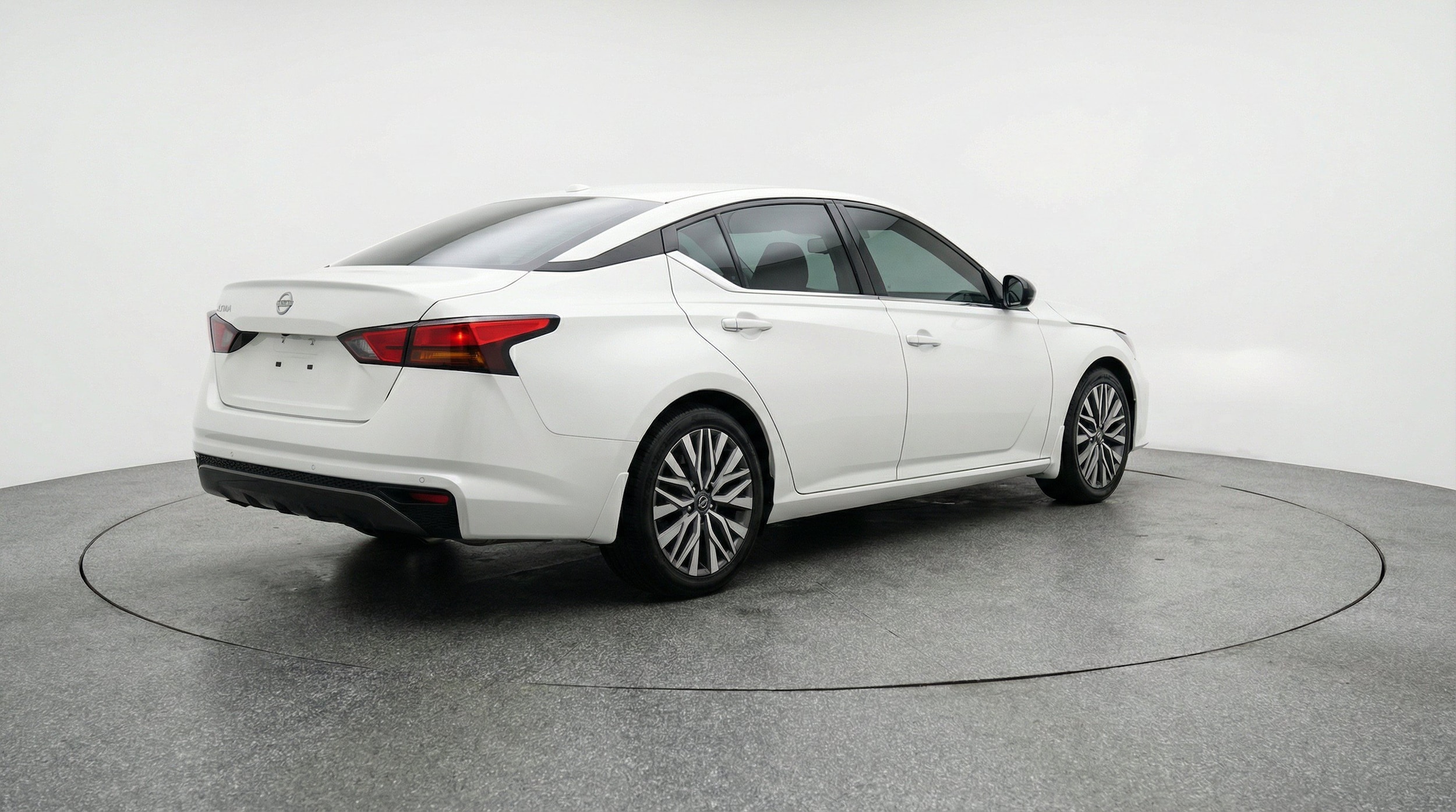 Thumbnail: 2025 Nissan Altima - 9