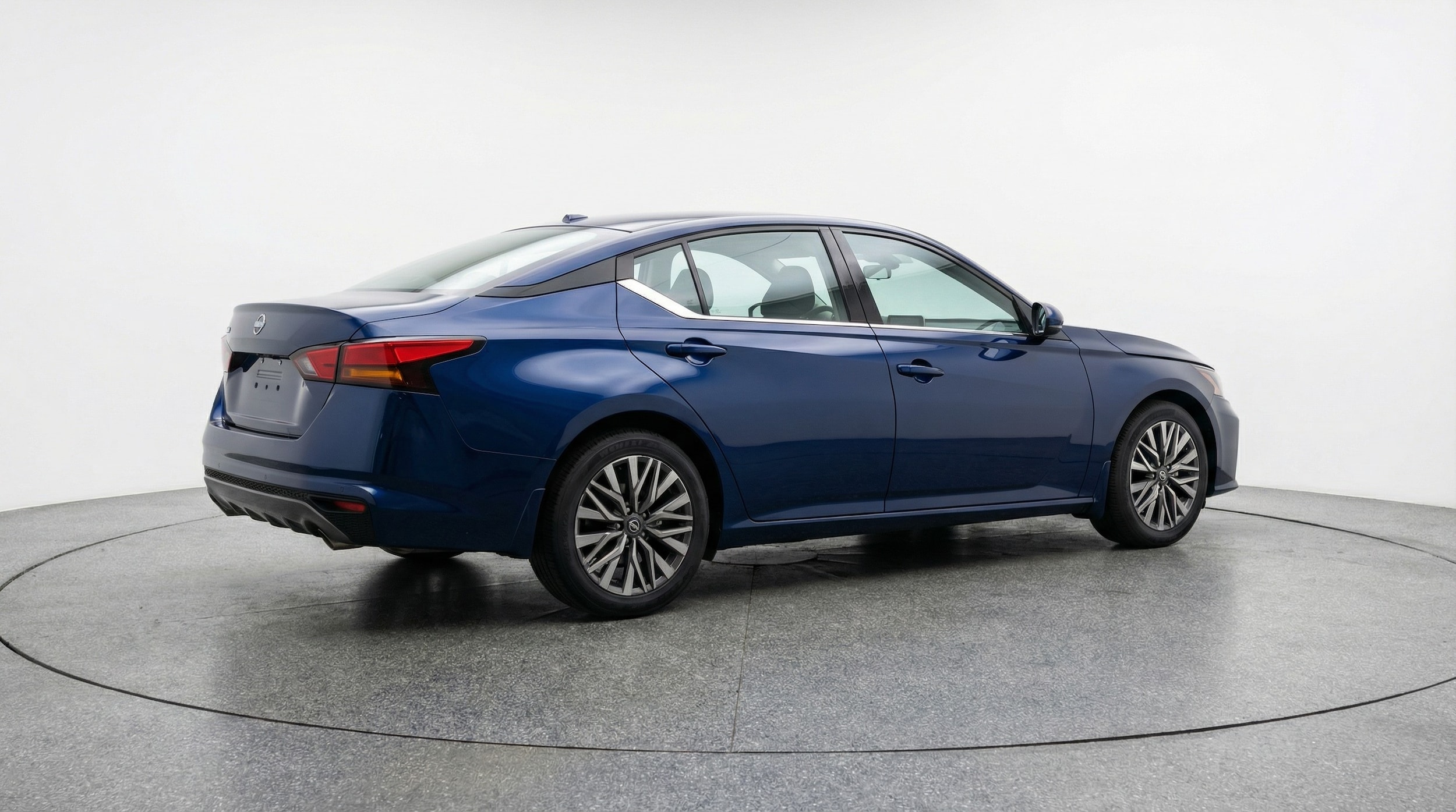 Thumbnail: 2025 Nissan Altima - 7