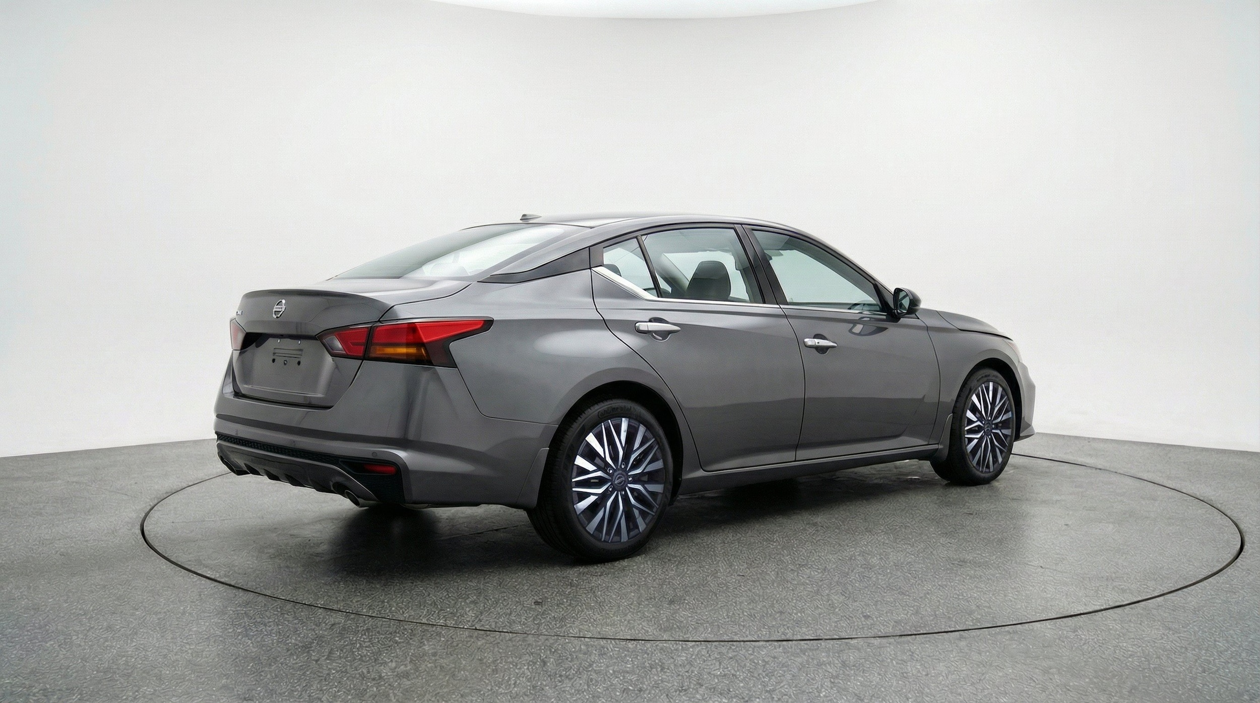 Thumbnail: 2025 Nissan Altima - 9