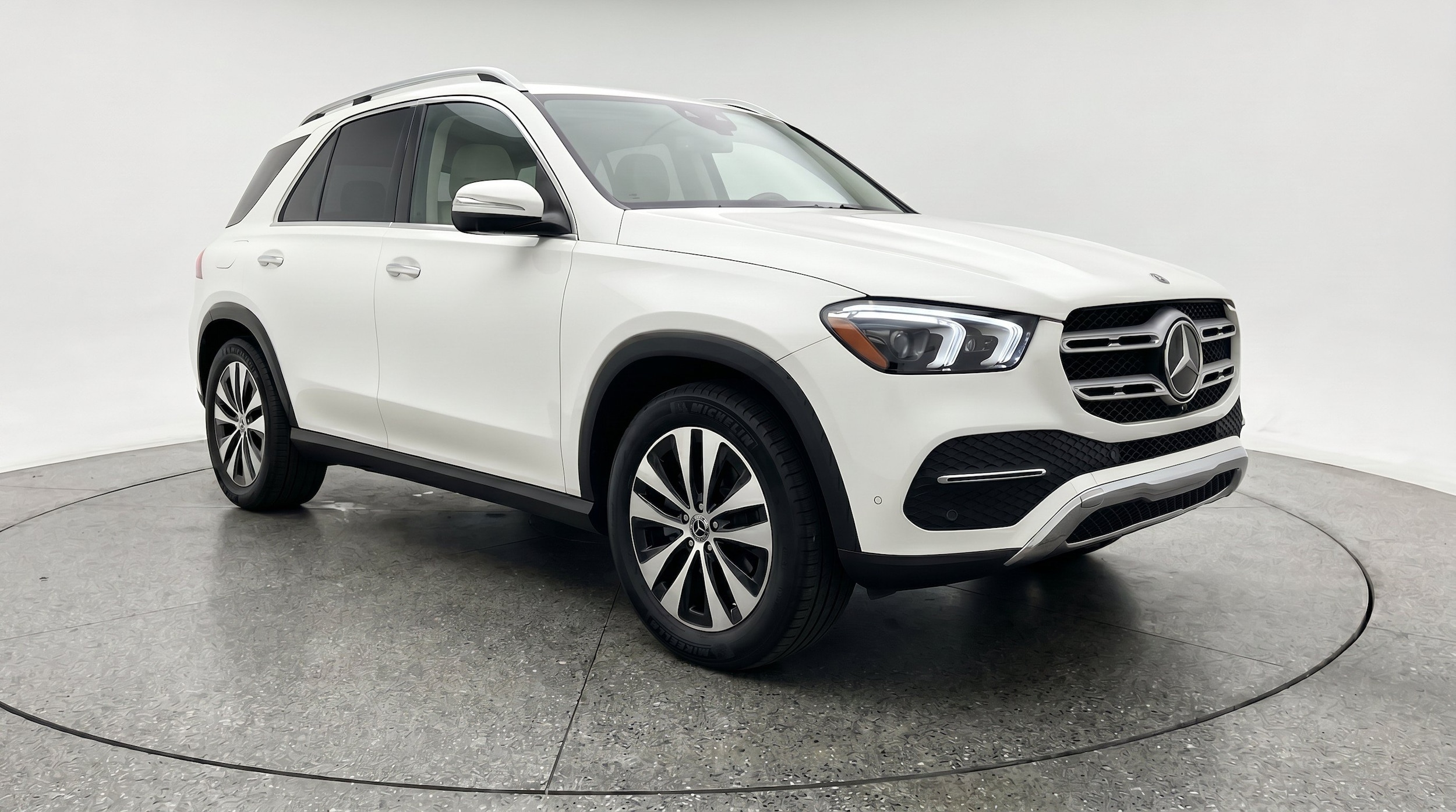 Thumbnail: 2026 Mercedes-Benz GLE - 3